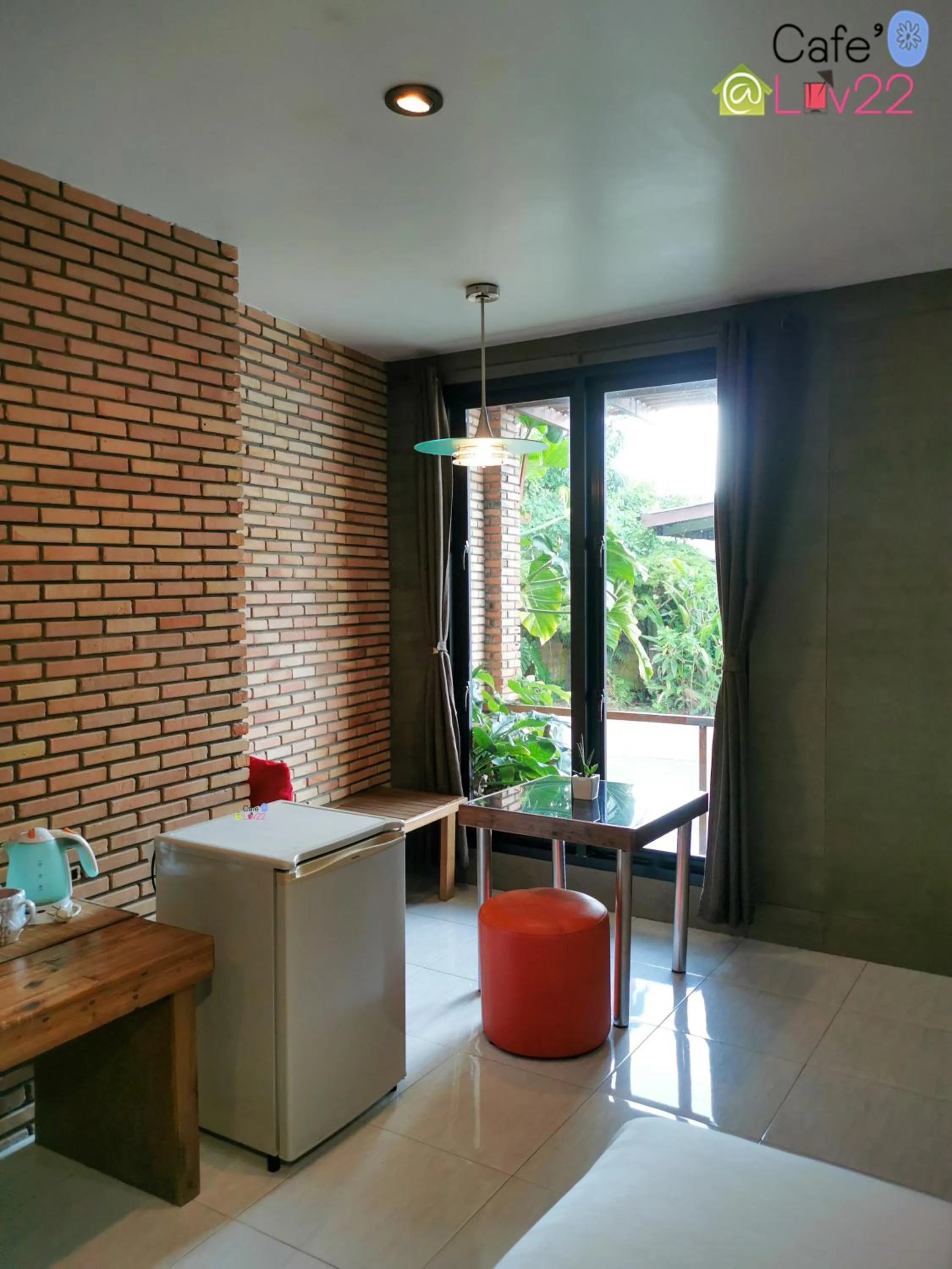 Coffee/tea facilities in Cafe'@luv22