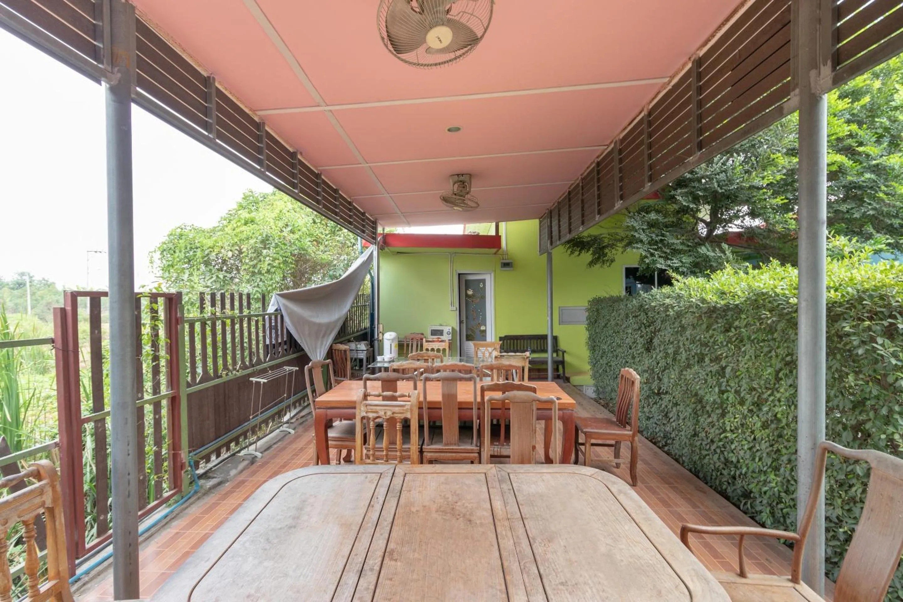 Dining area in OYO 644 Pong Pai House