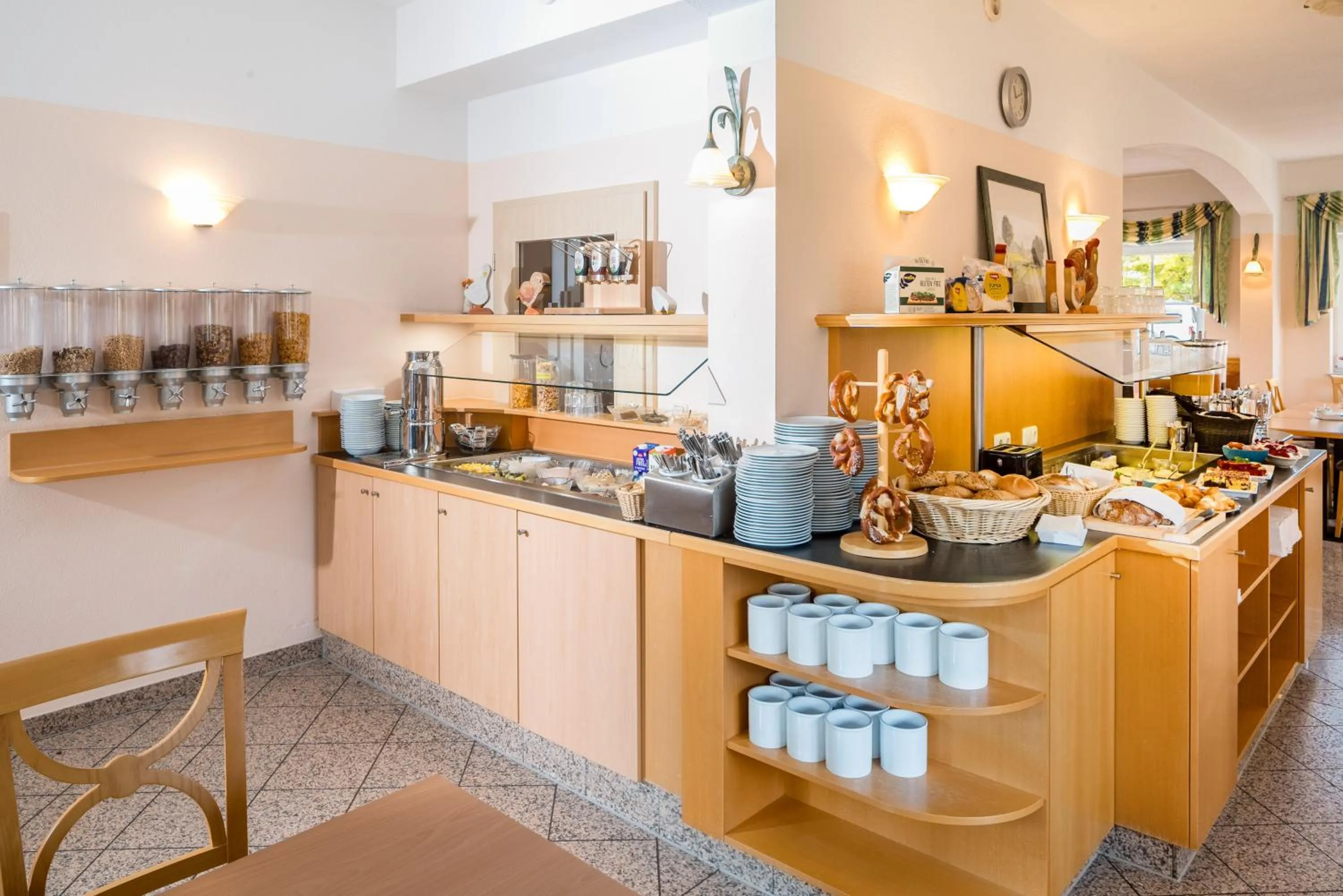 Buffet breakfast in Hotel Nummerhof