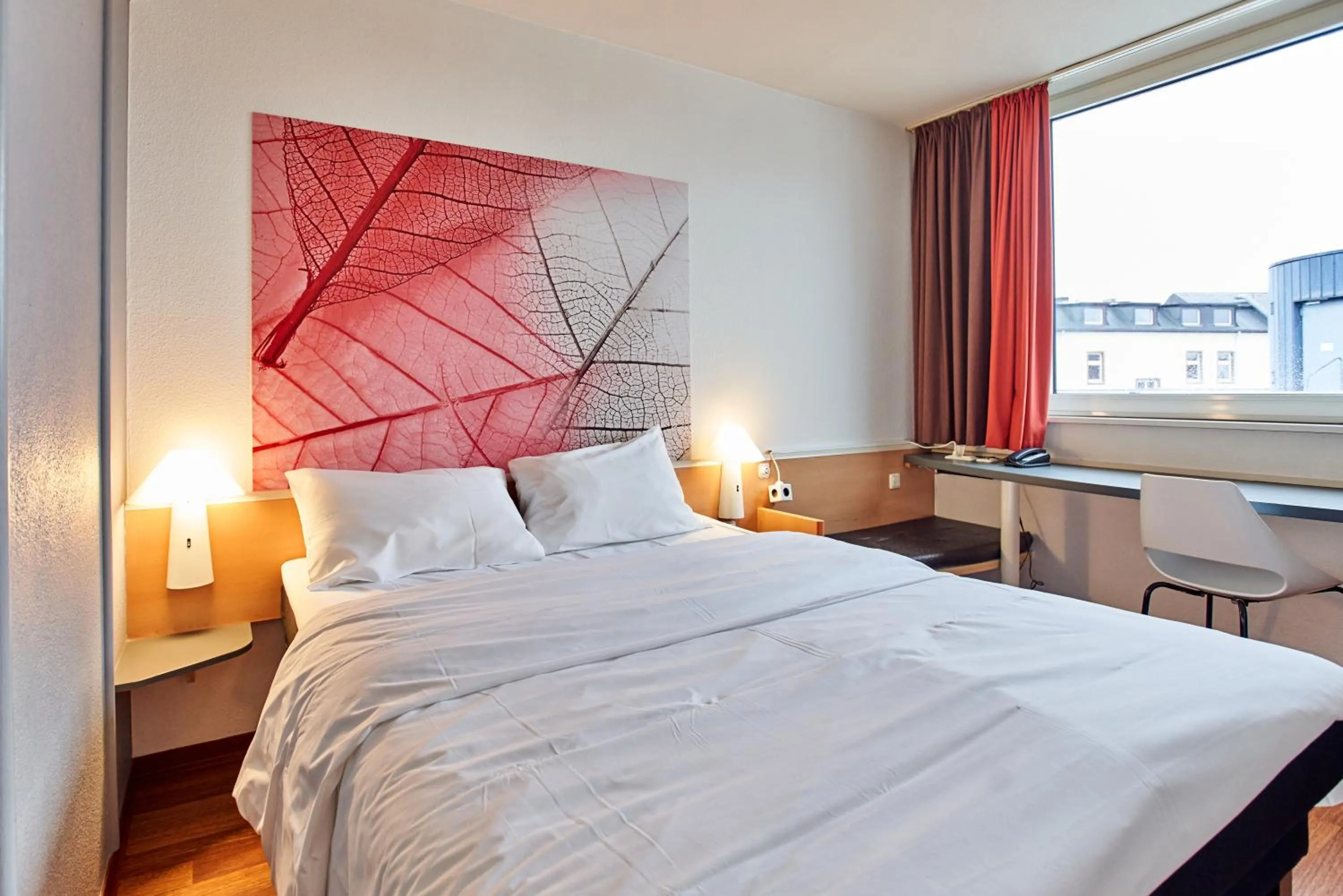 Bed in ibis Koblenz City
