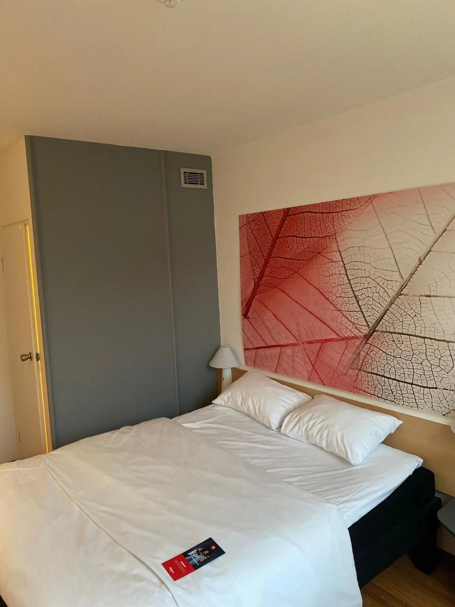 Staff, Bed in ibis Koblenz City