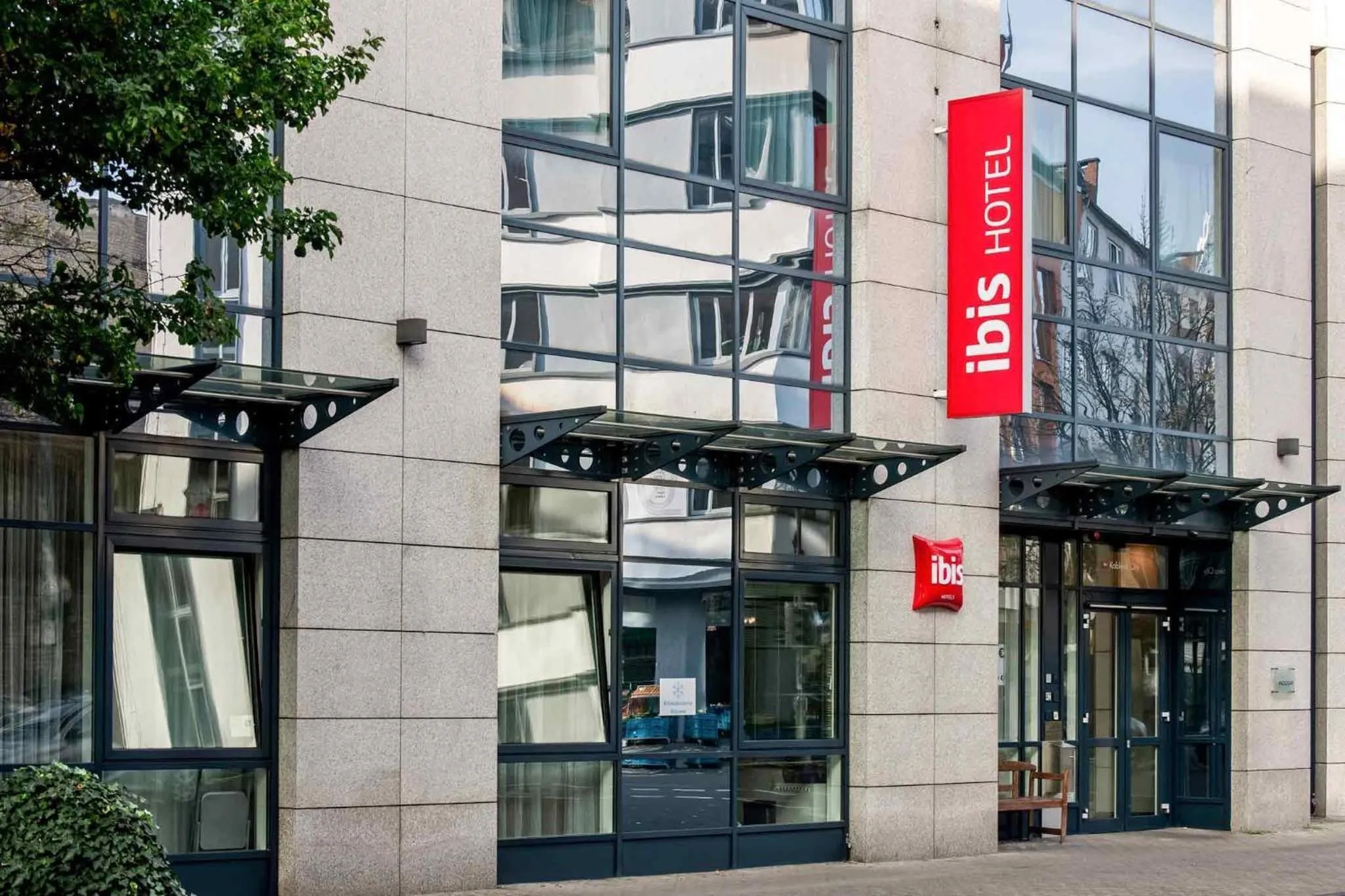 Property building in ibis Koblenz City