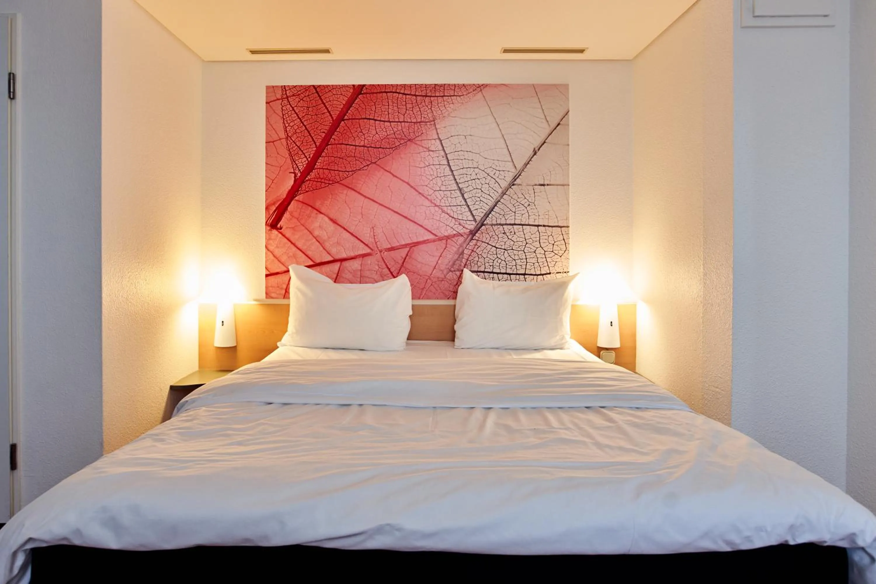 Bed in ibis Koblenz City