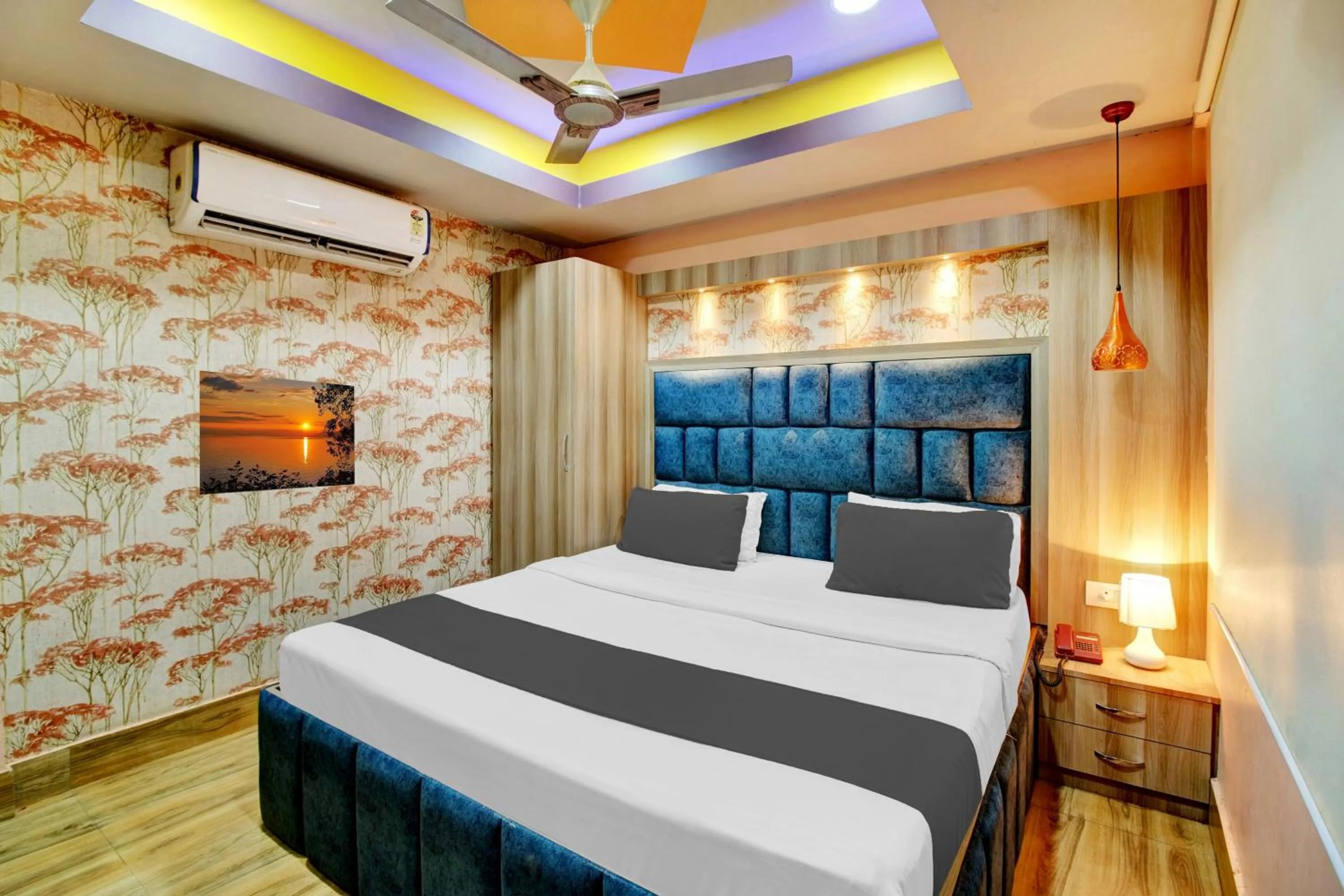 Bedroom, Bed in Super Hotel O Gorchuk Guwahati