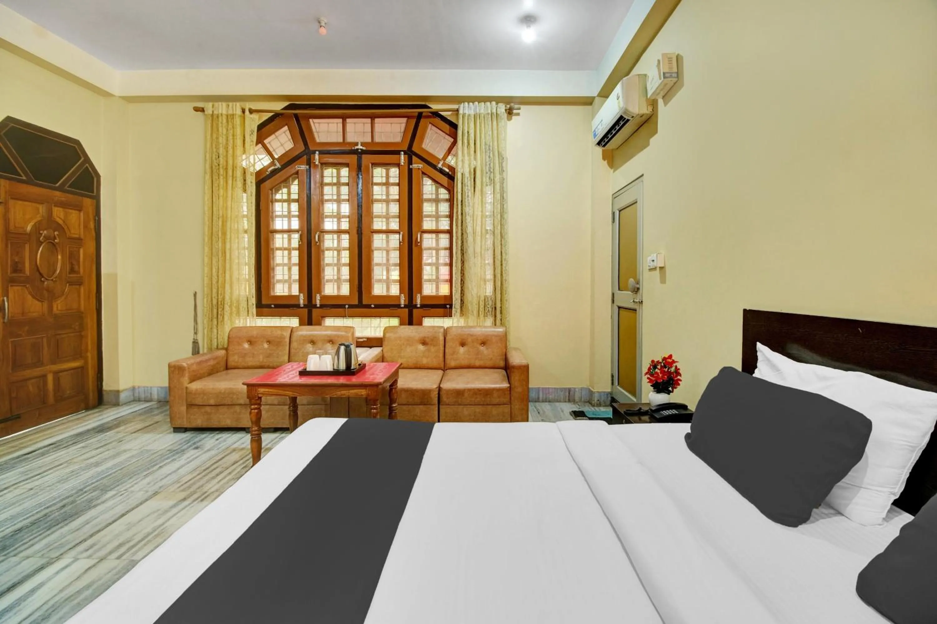 Bedroom, Bed in Super Hotel O Gorchuk Guwahati
