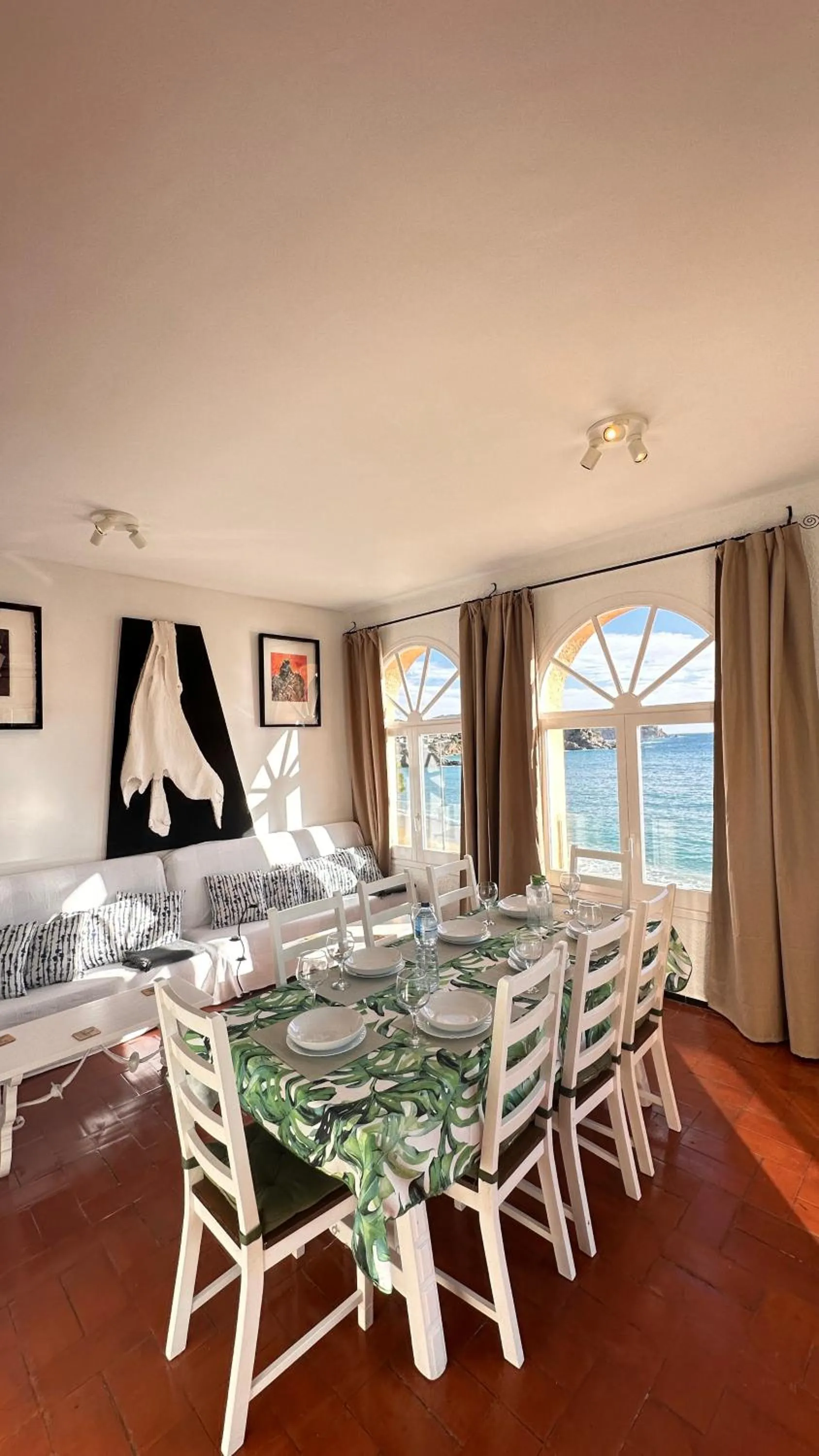 Living room in Apartamento con jardín a 11 metros de la playa. CG.