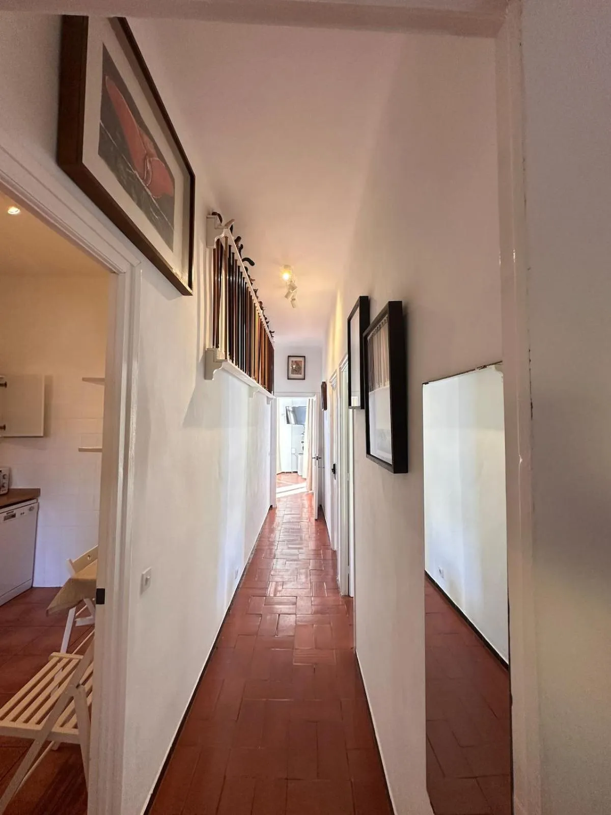 Decorative detail in Apartamento con jardín a 11 metros de la playa. CG.