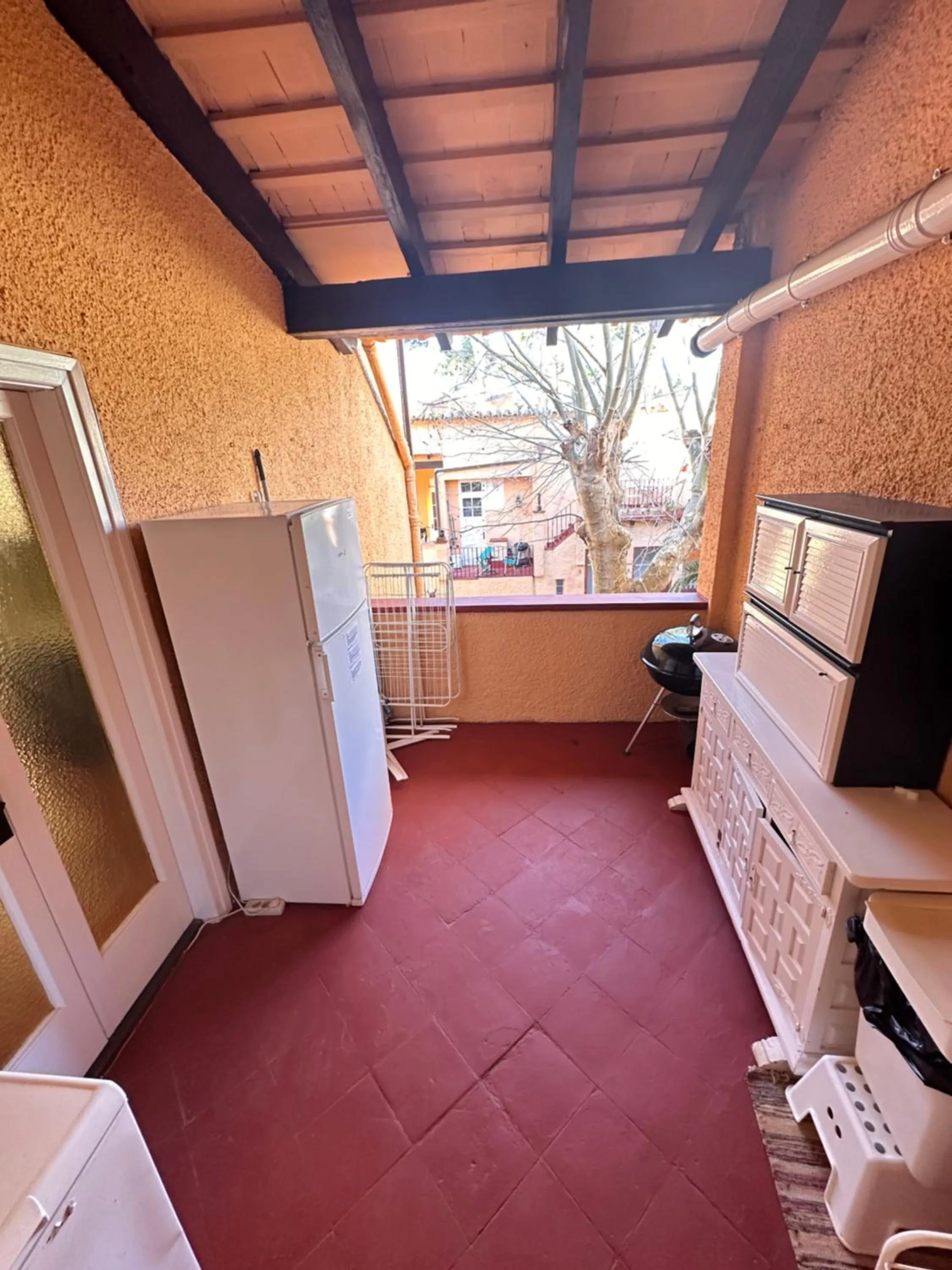 Patio in Apartamento con jardín a 11 metros de la playa. CG.