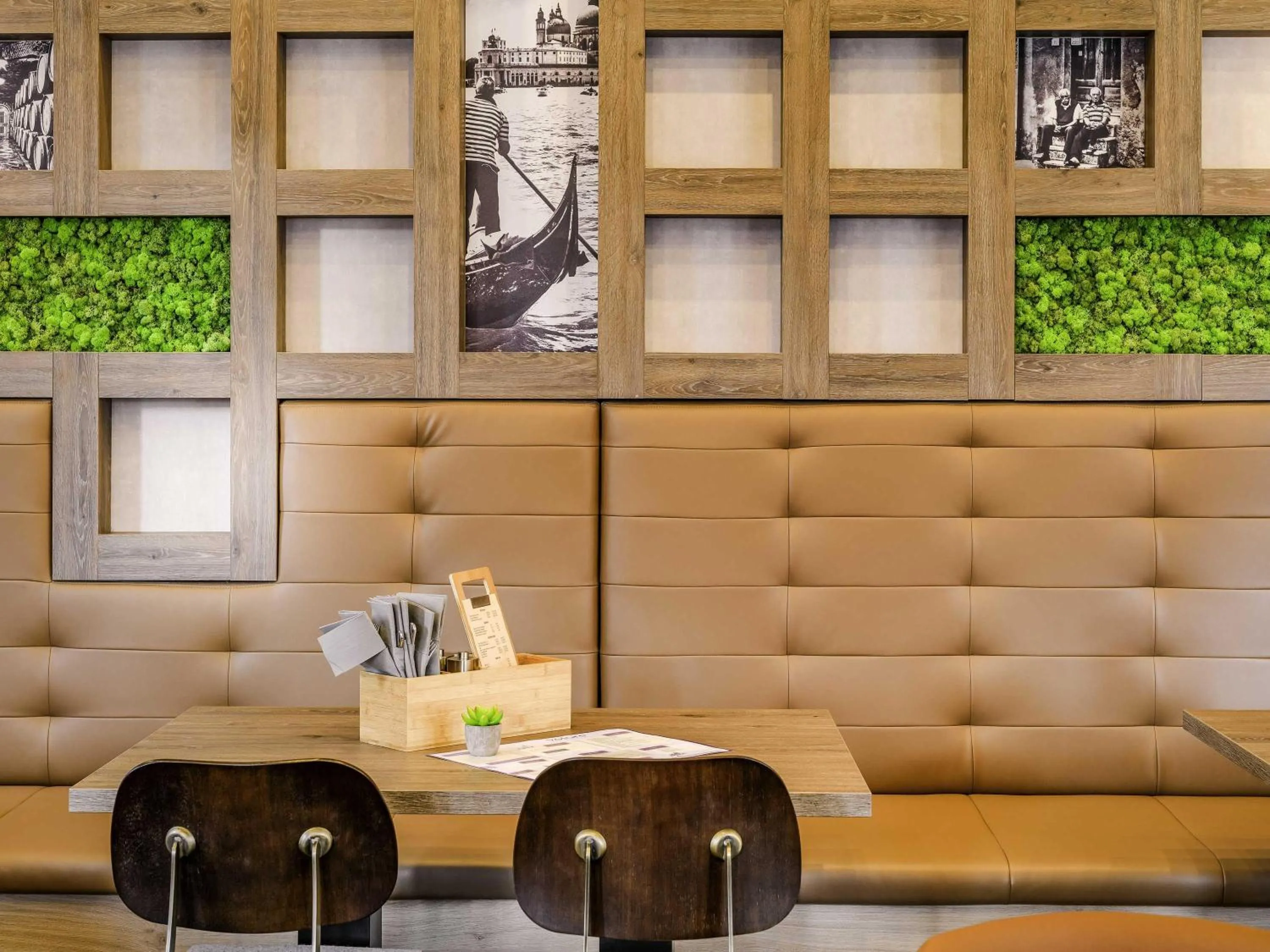 Restaurant/places to eat in Mercure Hotel Stuttgart Gerlingen