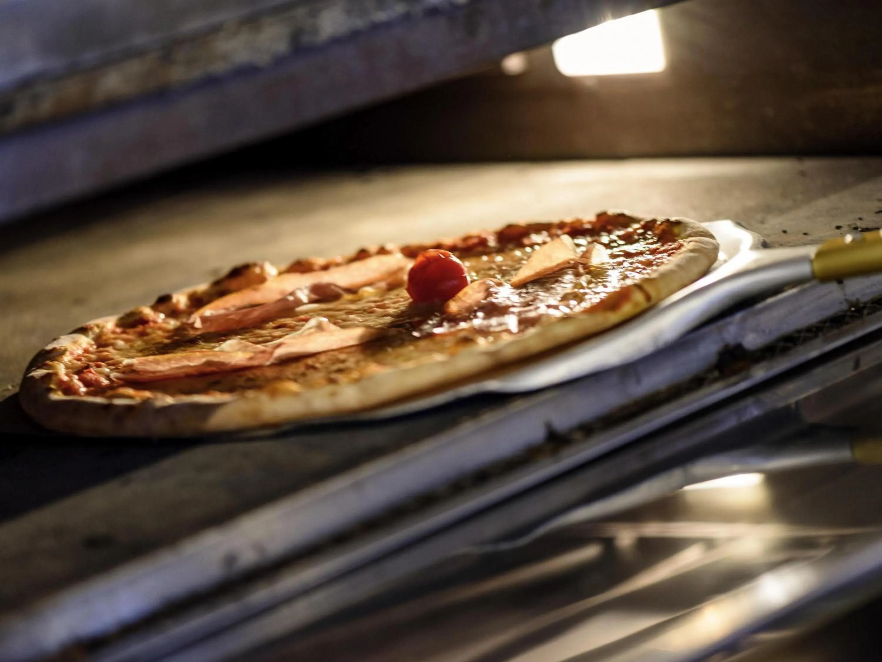 Restaurant/places to eat in Mercure Hotel Stuttgart Gerlingen