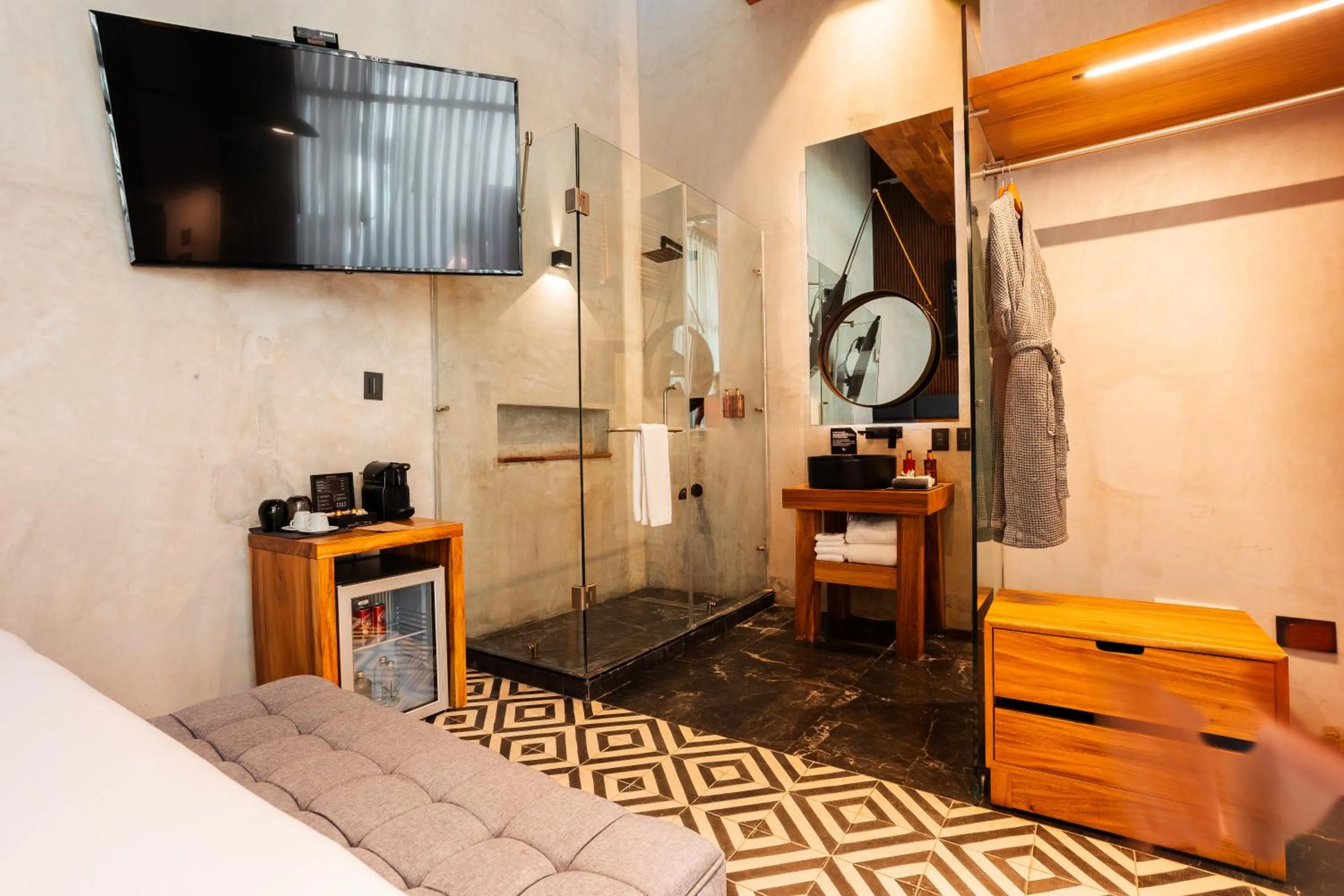 Bed in Diez Diez Collection