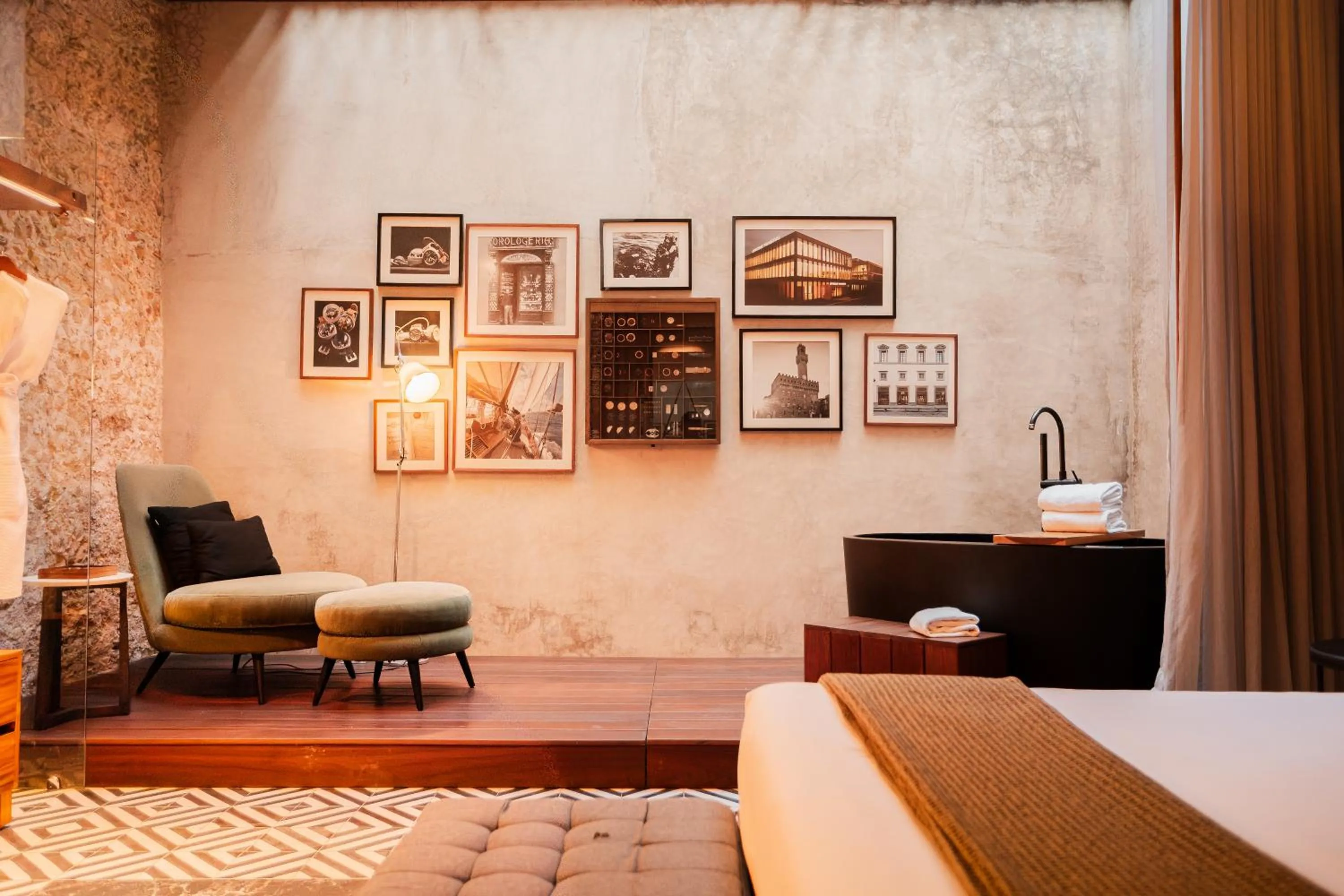 Bed in Diez Diez Collection