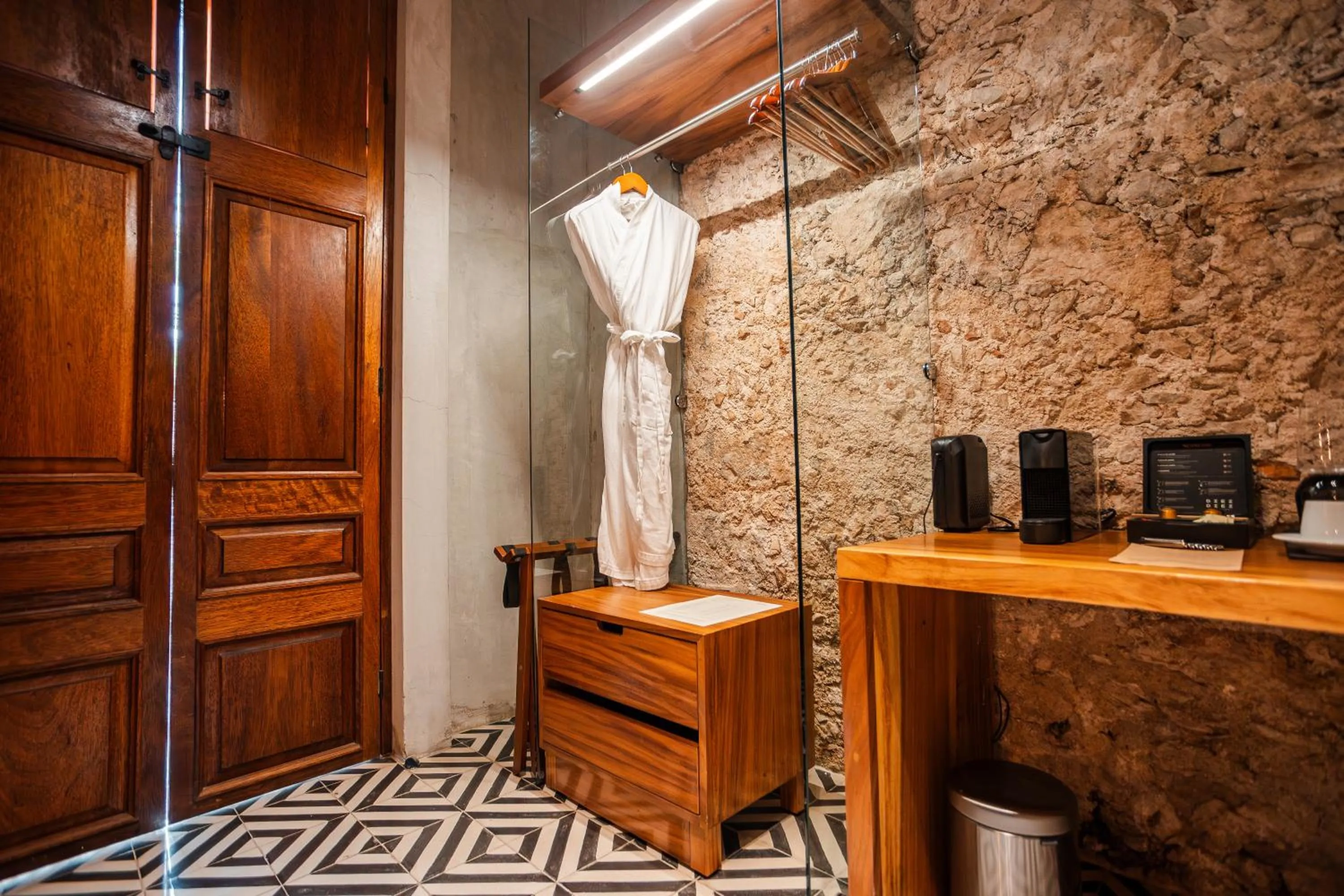 Bathroom in Diez Diez Collection