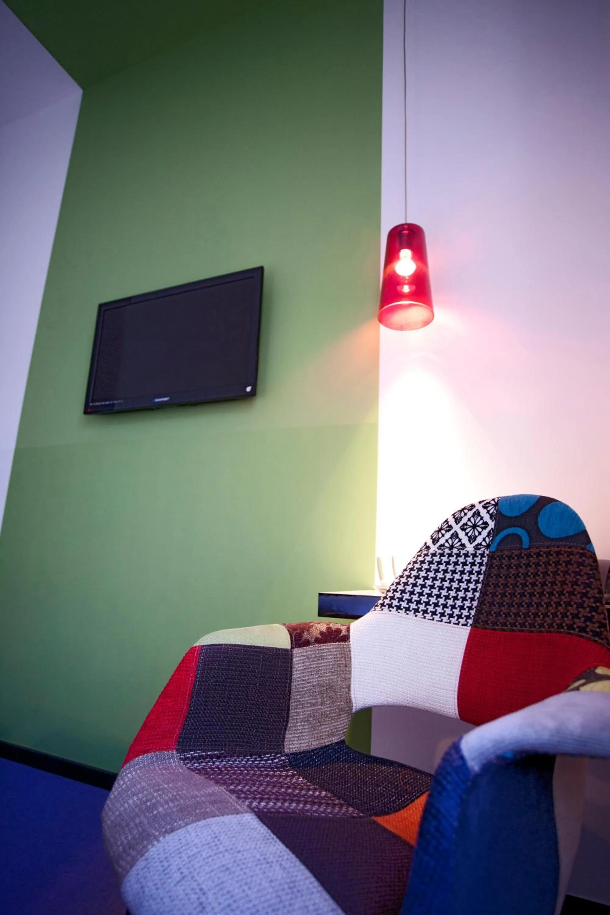 TV and multimedia in Hotel Cristall - Frankfurt City