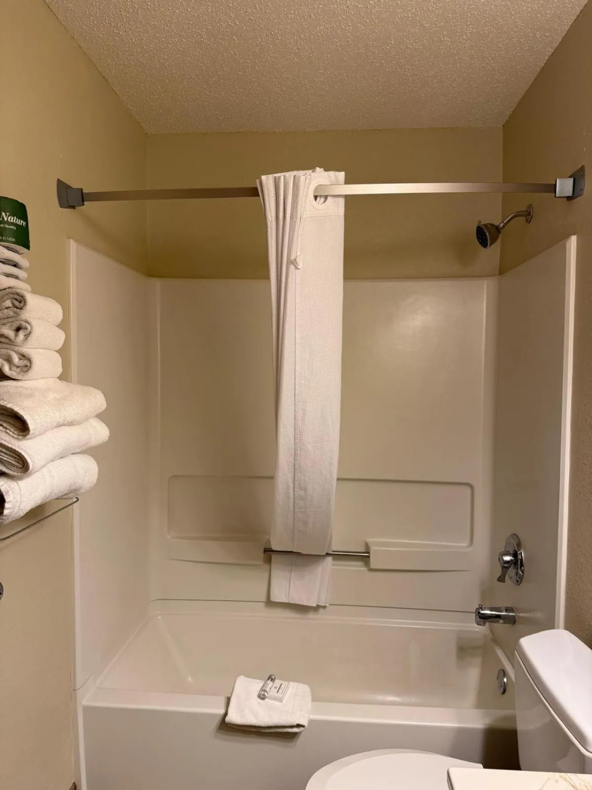 Bathroom in Cassville Four Seasons Inn & Suites