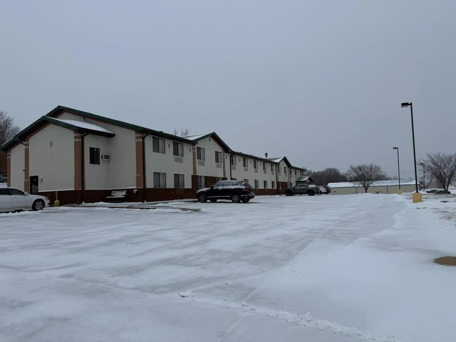 Winter in Cassville Four Seasons Inn & Suites