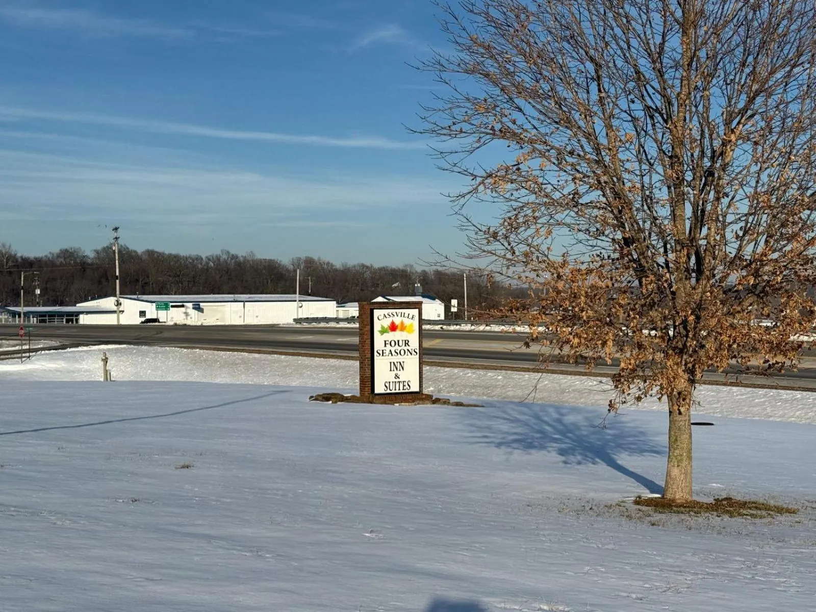 Natural landscape in Cassville Four Seasons Inn & Suites