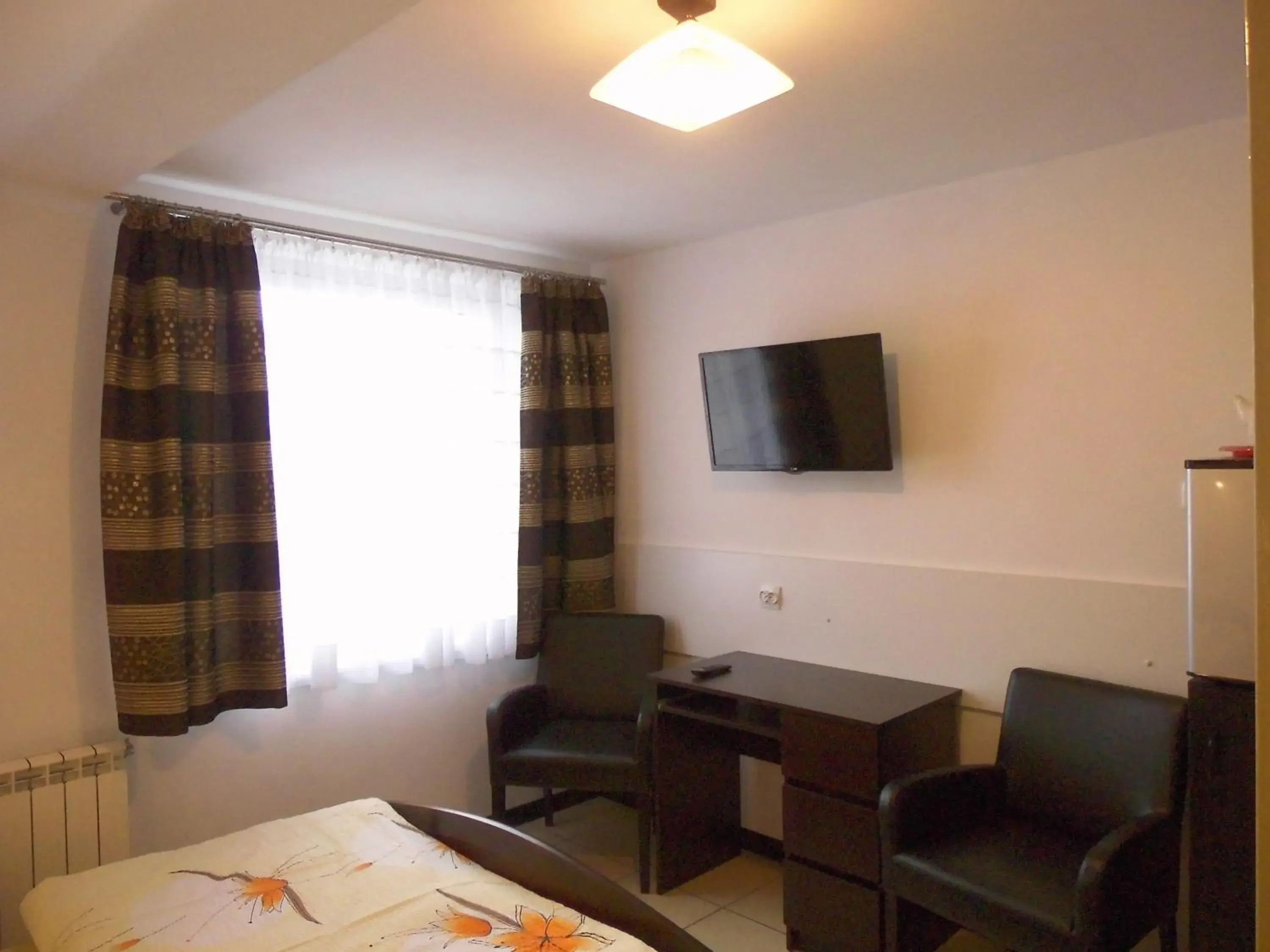 Budget Double Room - single occupancy in Gościniec Nad Jarem Budget Double Room - single occupancy in Gościniec Nad Jarem