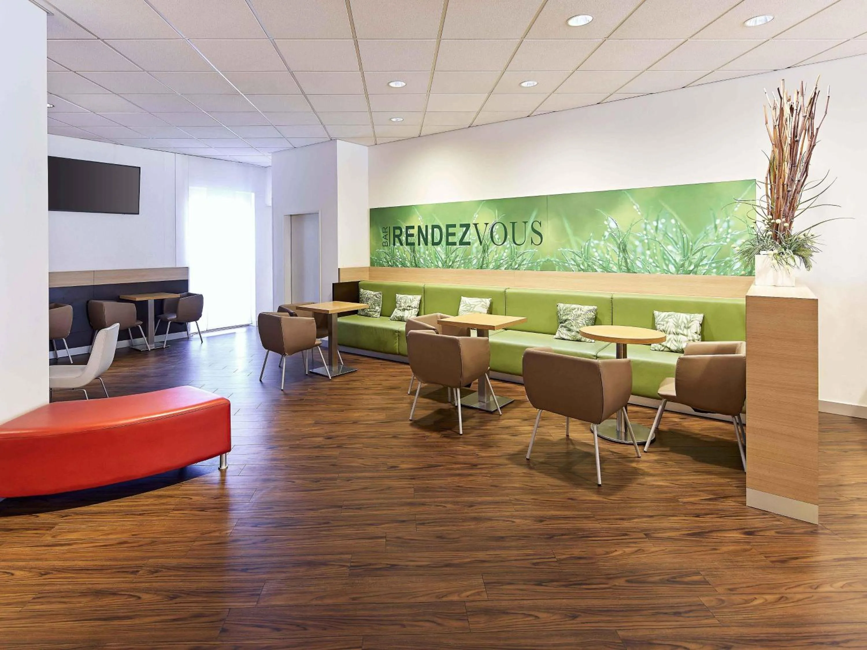 Lobby or reception in B&B Hotel Bonn-City