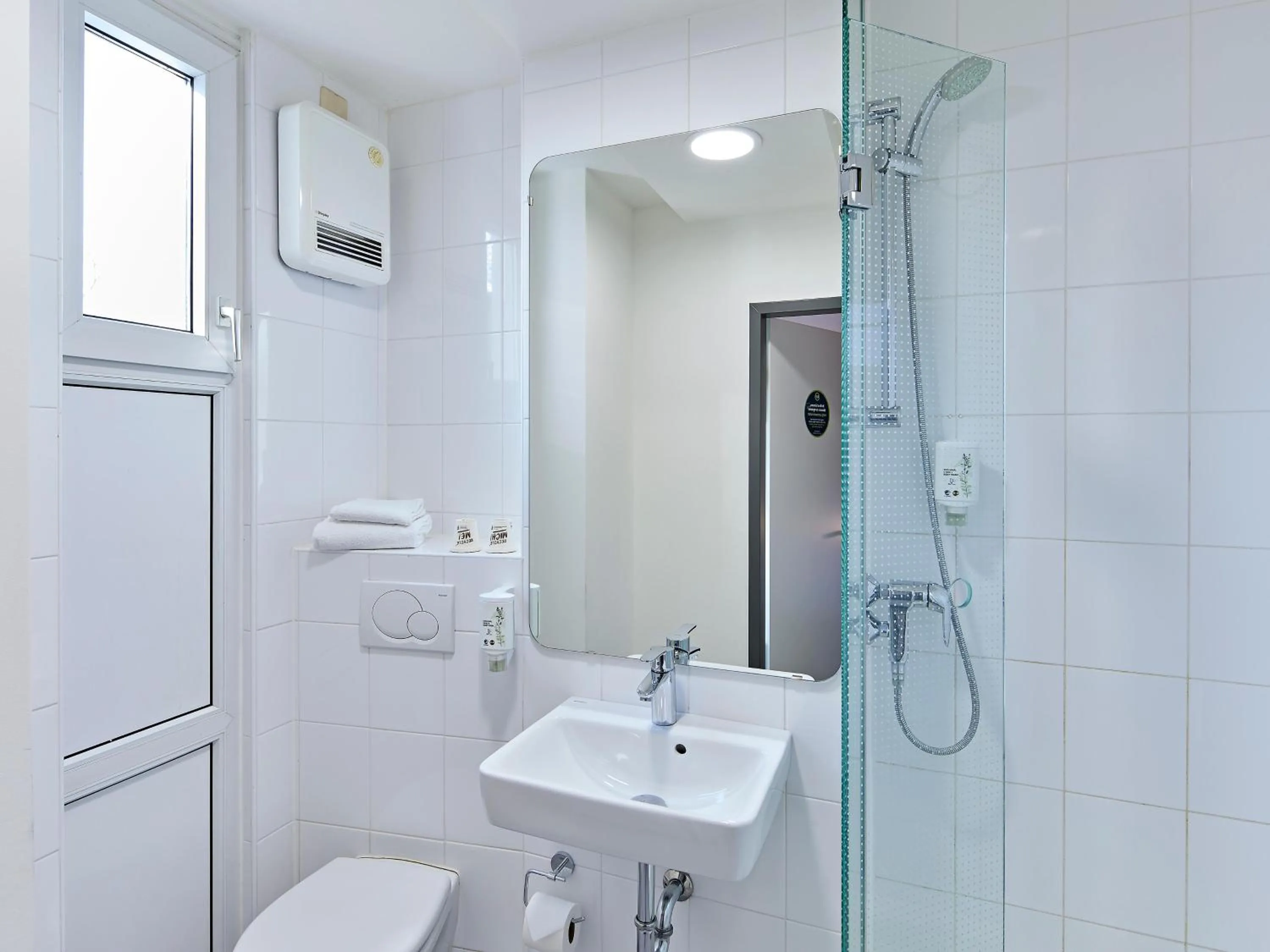 Shower, Bathroom in ibis Bonn