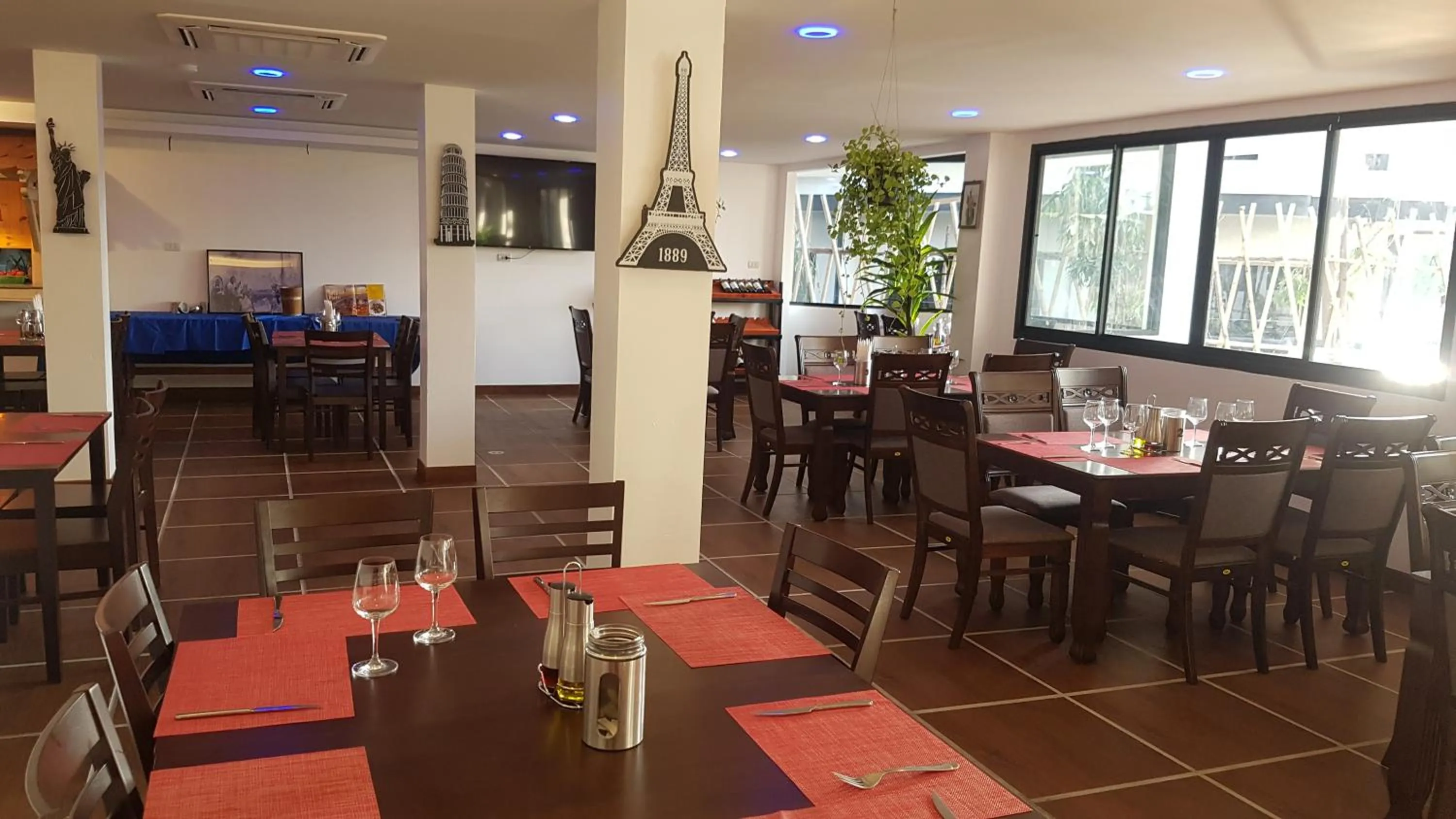 Restaurant/places to eat in La Capannina Hotel Patong