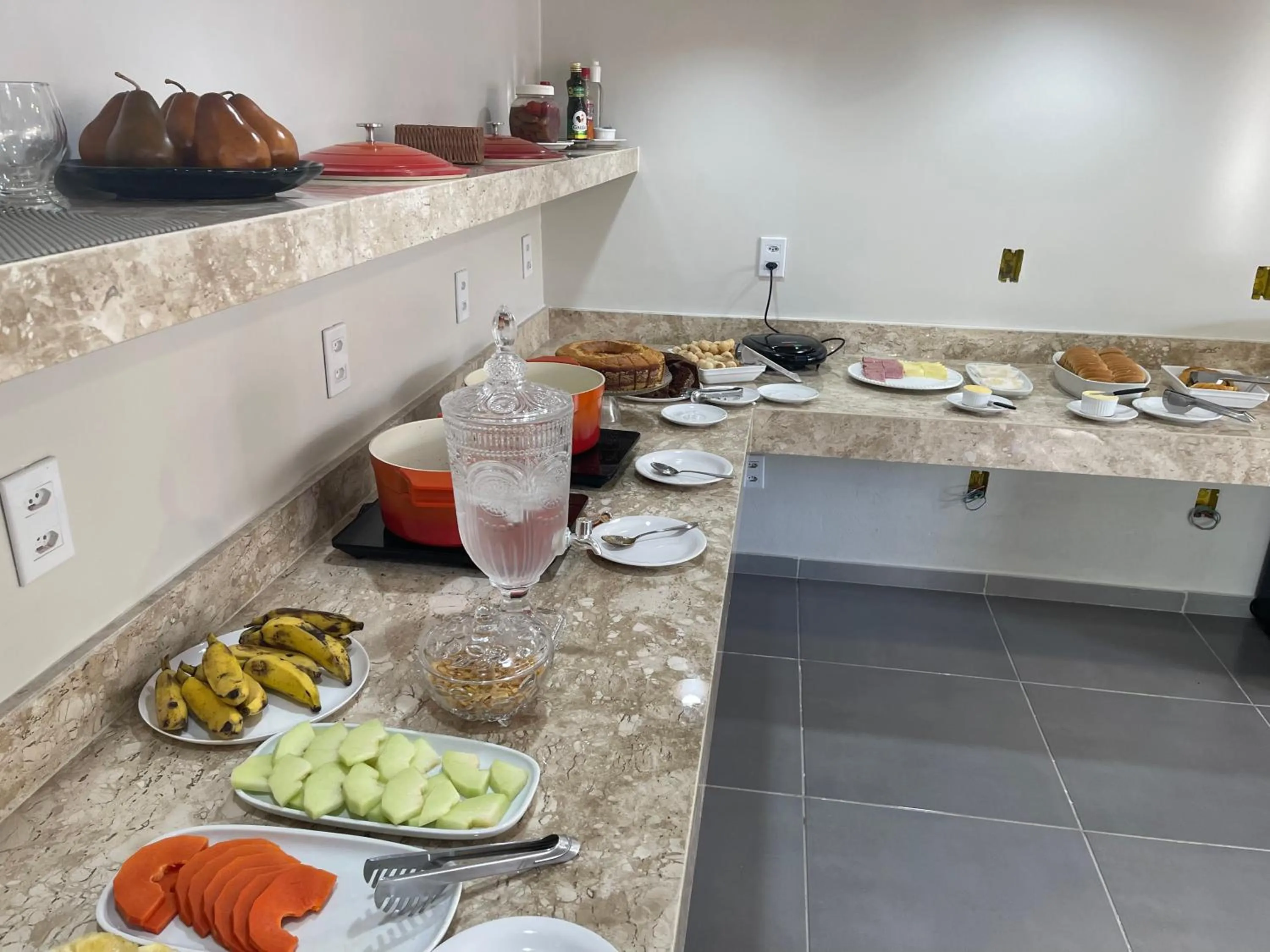 Buffet breakfast in Chalé Murici Lençóis