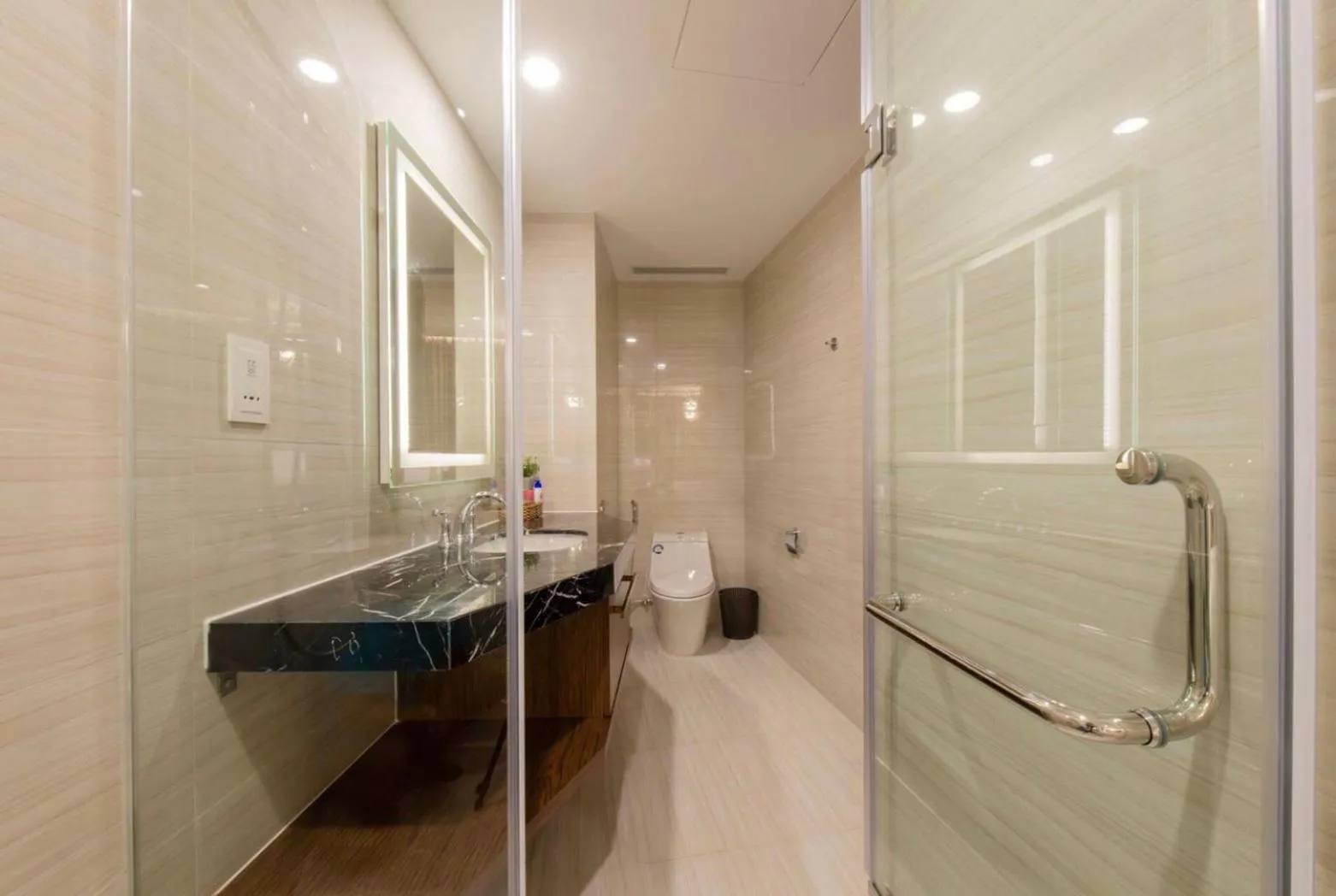 Bathroom in Homie Panorama Beachfront Residences Nha Trang