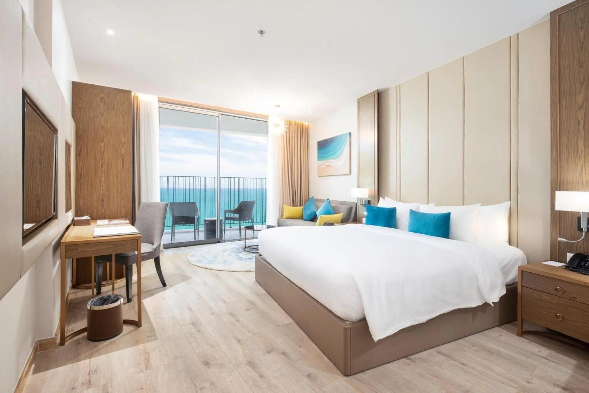 Bed in Homie Panorama Beachfront Residences Nha Trang