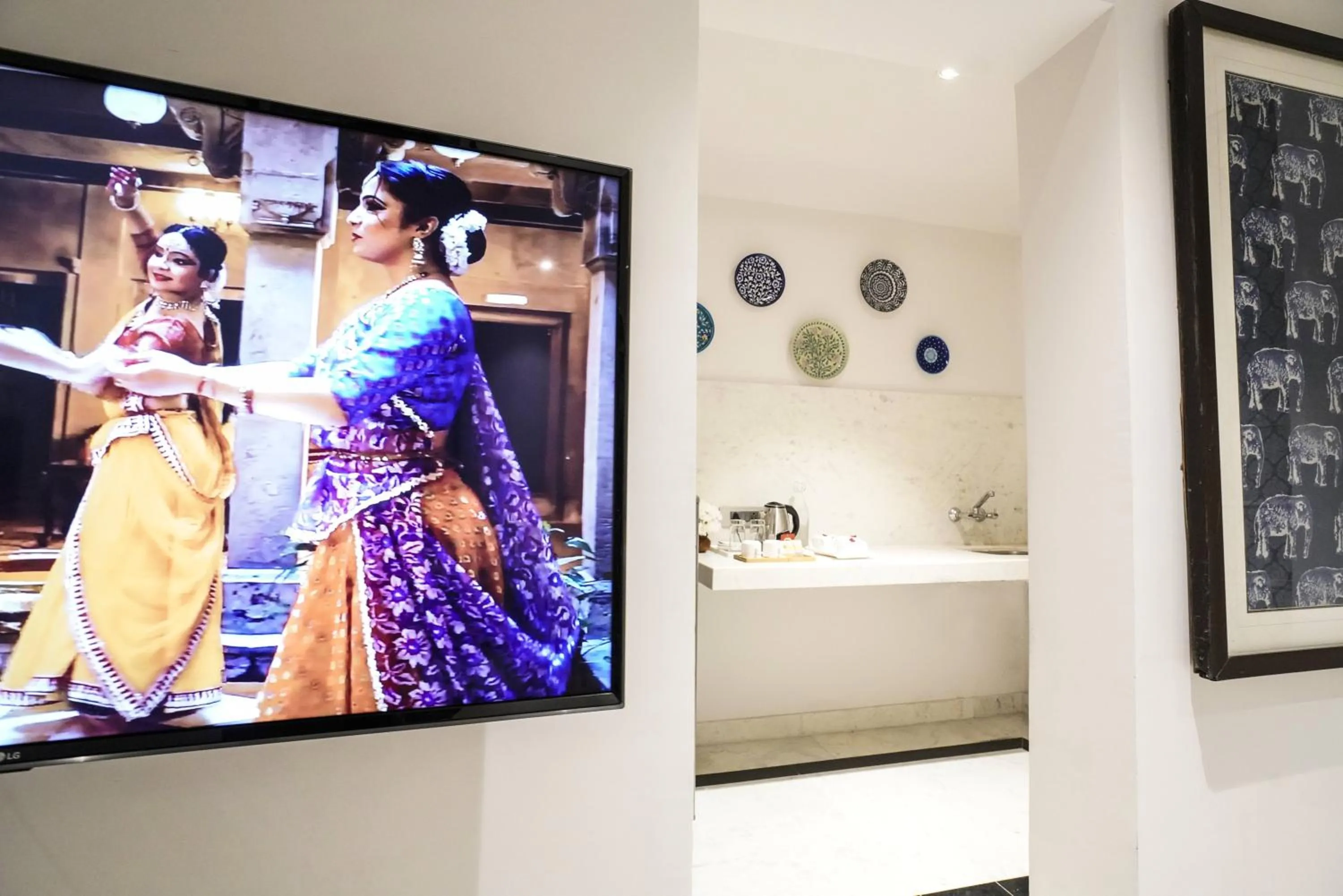 TV and multimedia in Brij Nest, Jaipur - An All Suite Boutique Hotel