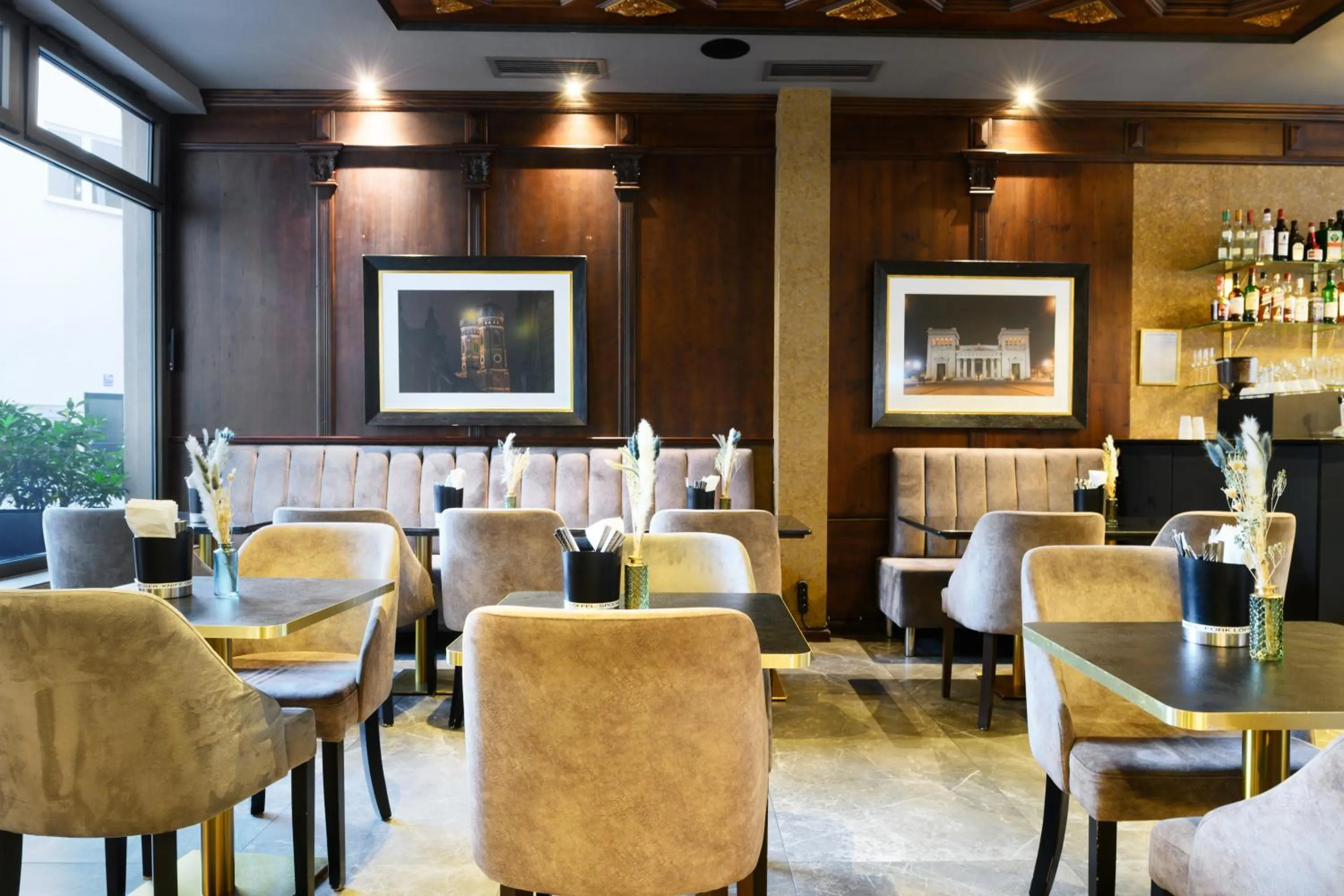 Breakfast in KING's Hotel First