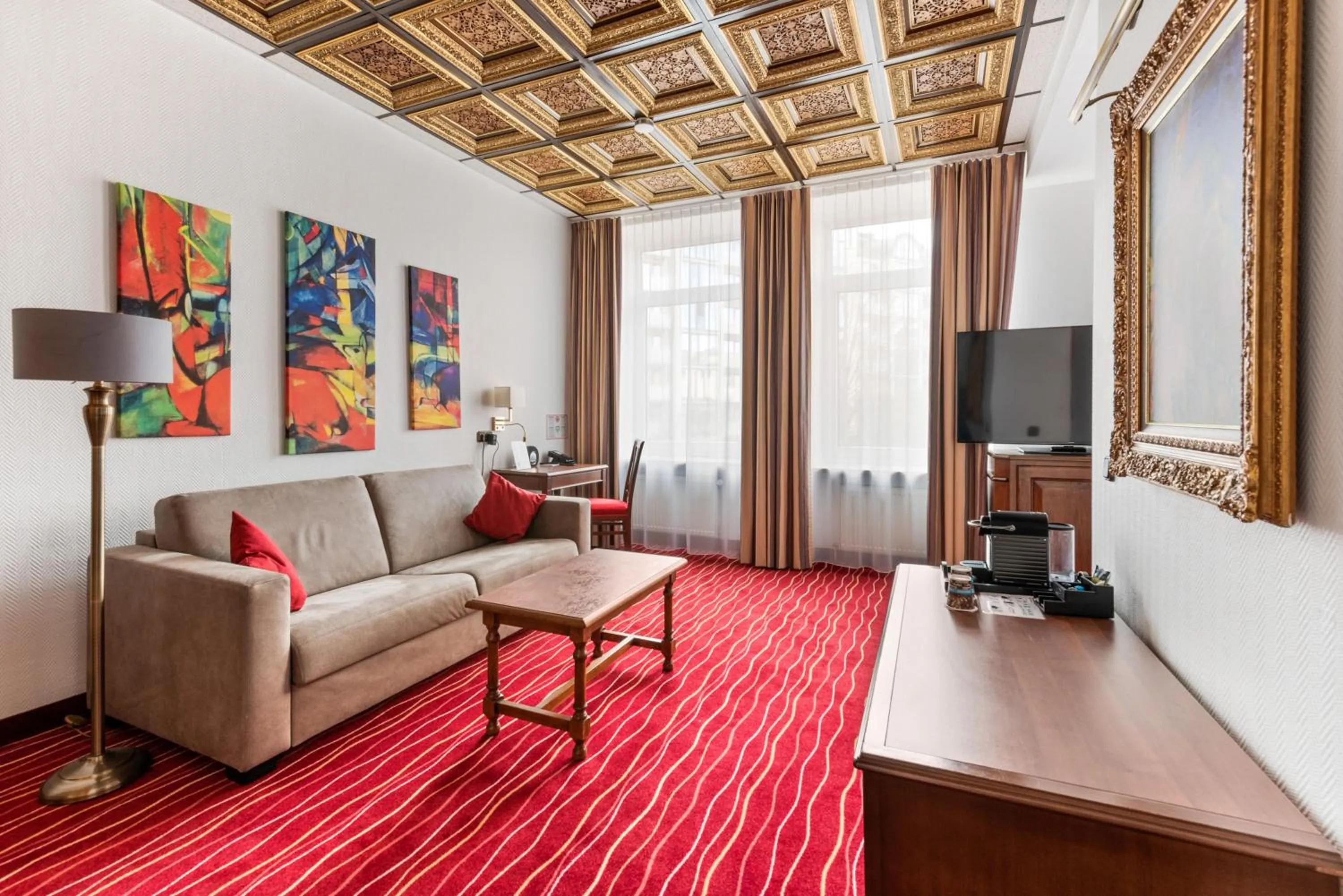 Living room in KING's Hotel First