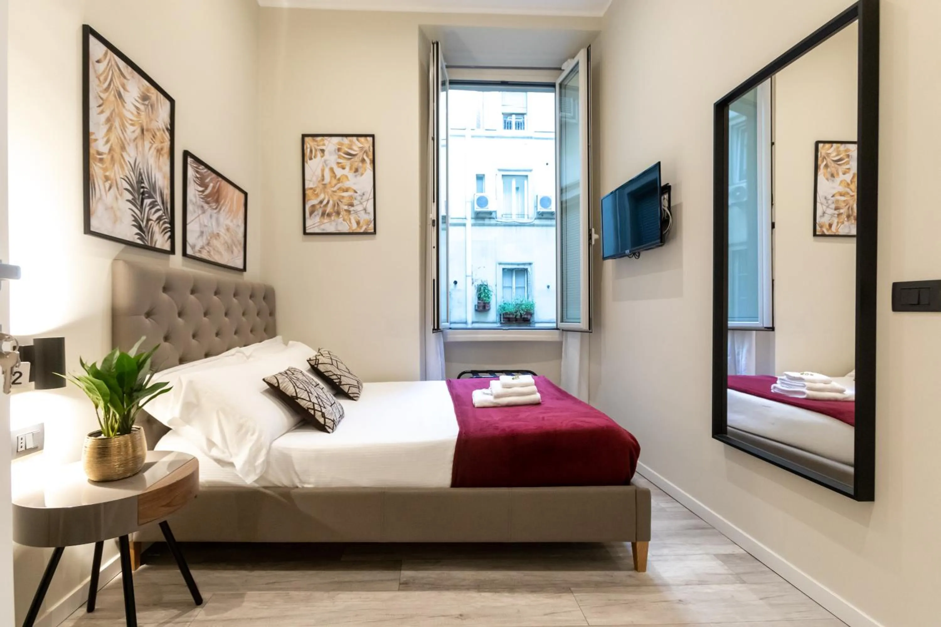 Photo of the whole room, Bed in Suites 44 - Guesthouse close to Vaticano, San Pietro, Castel Sant'angelo