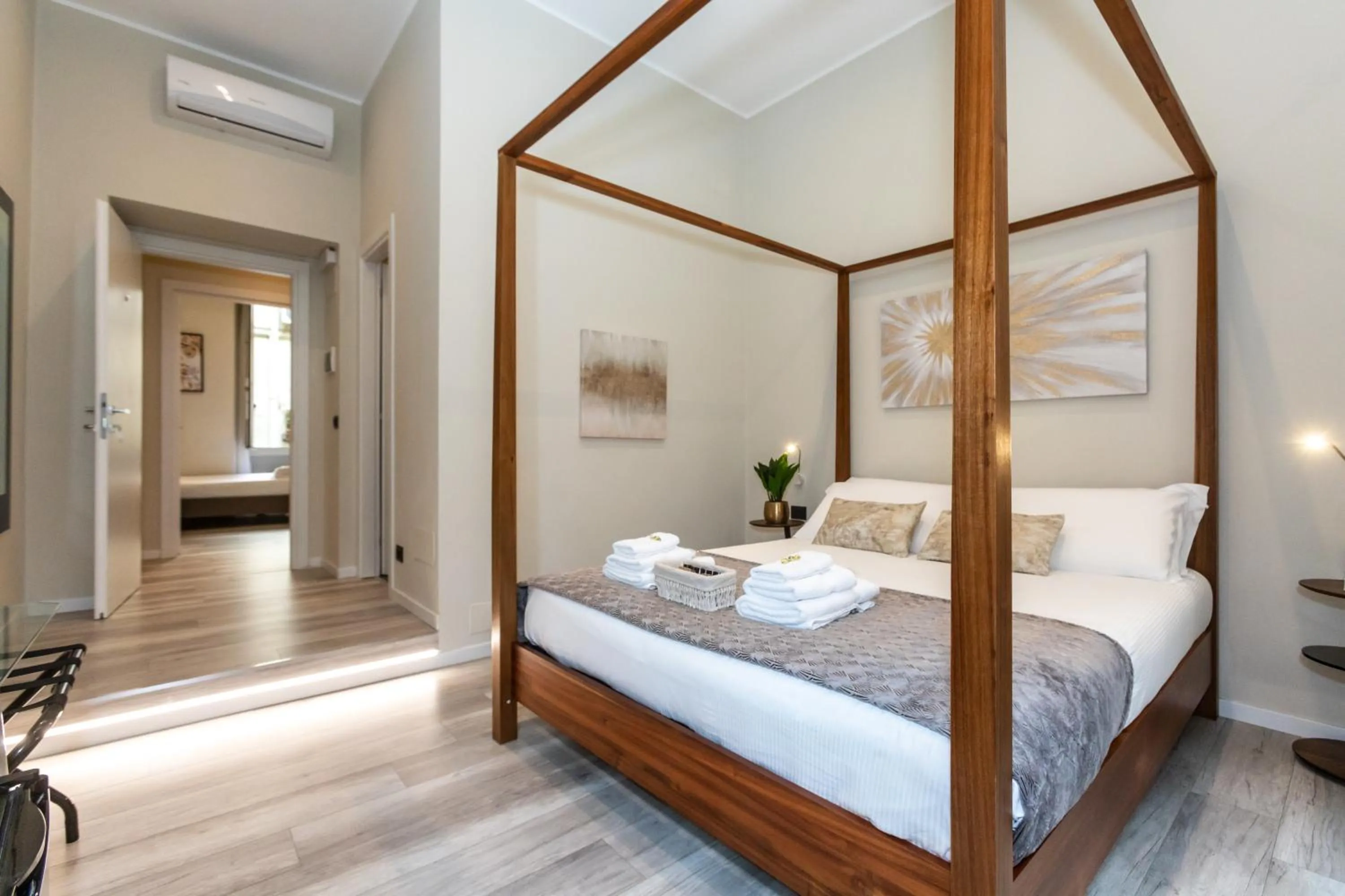 Photo of the whole room, Bed in Suites 44 - Guesthouse close to Vaticano, San Pietro, Castel Sant'angelo