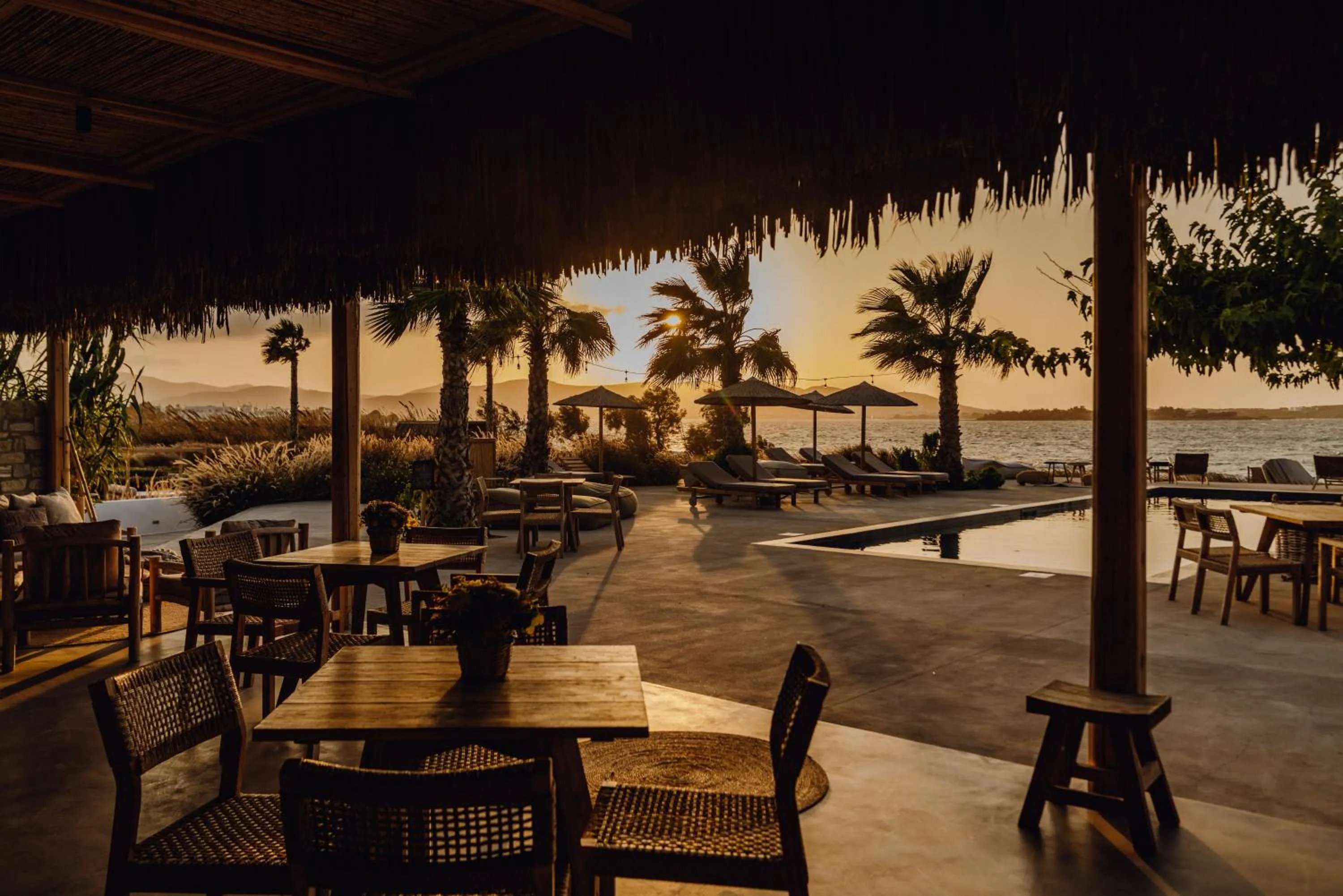 Restaurant/places to eat in Seesoo Paros Beachfront Resort