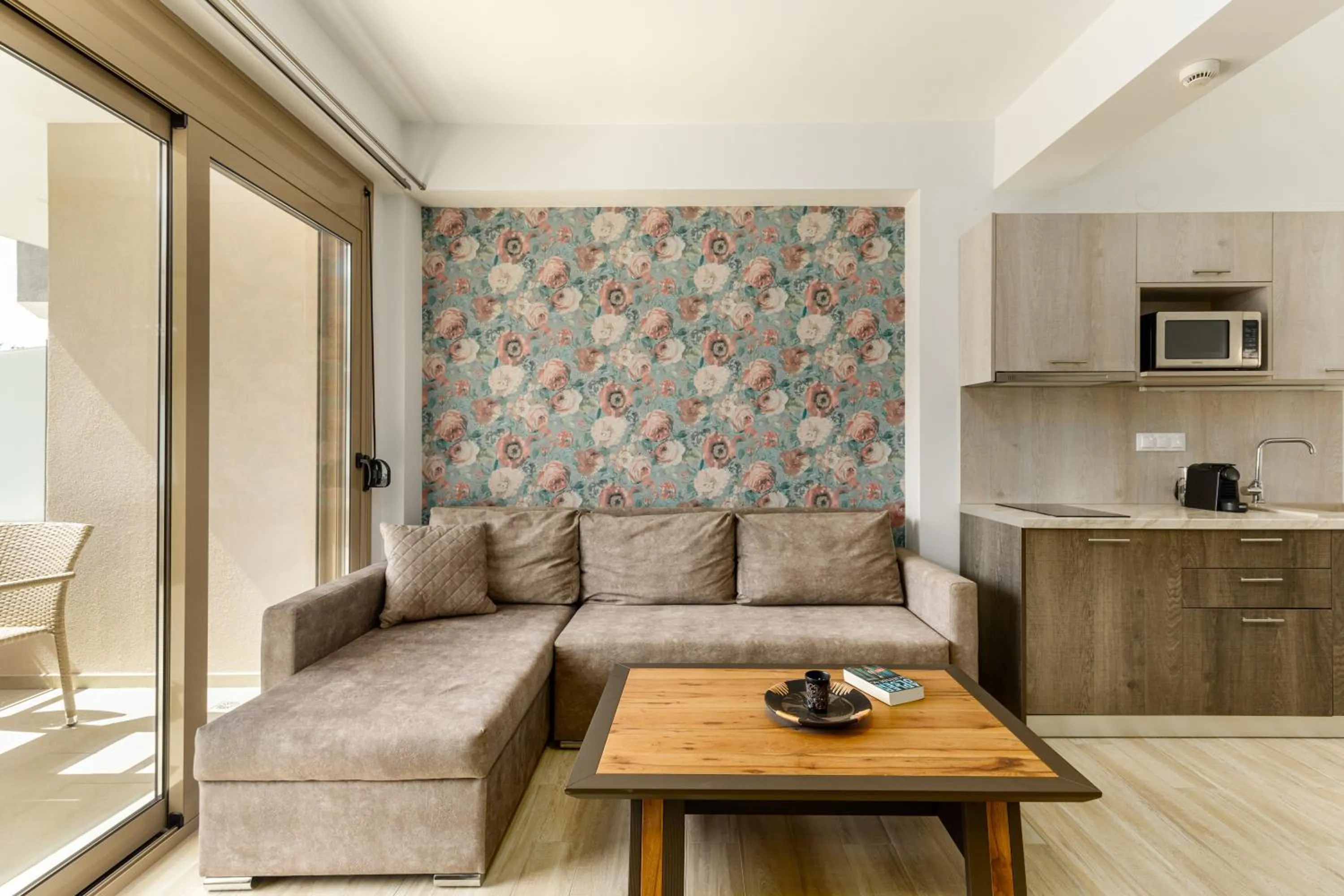 Kitchen or kitchenette in Aria Garden Suites