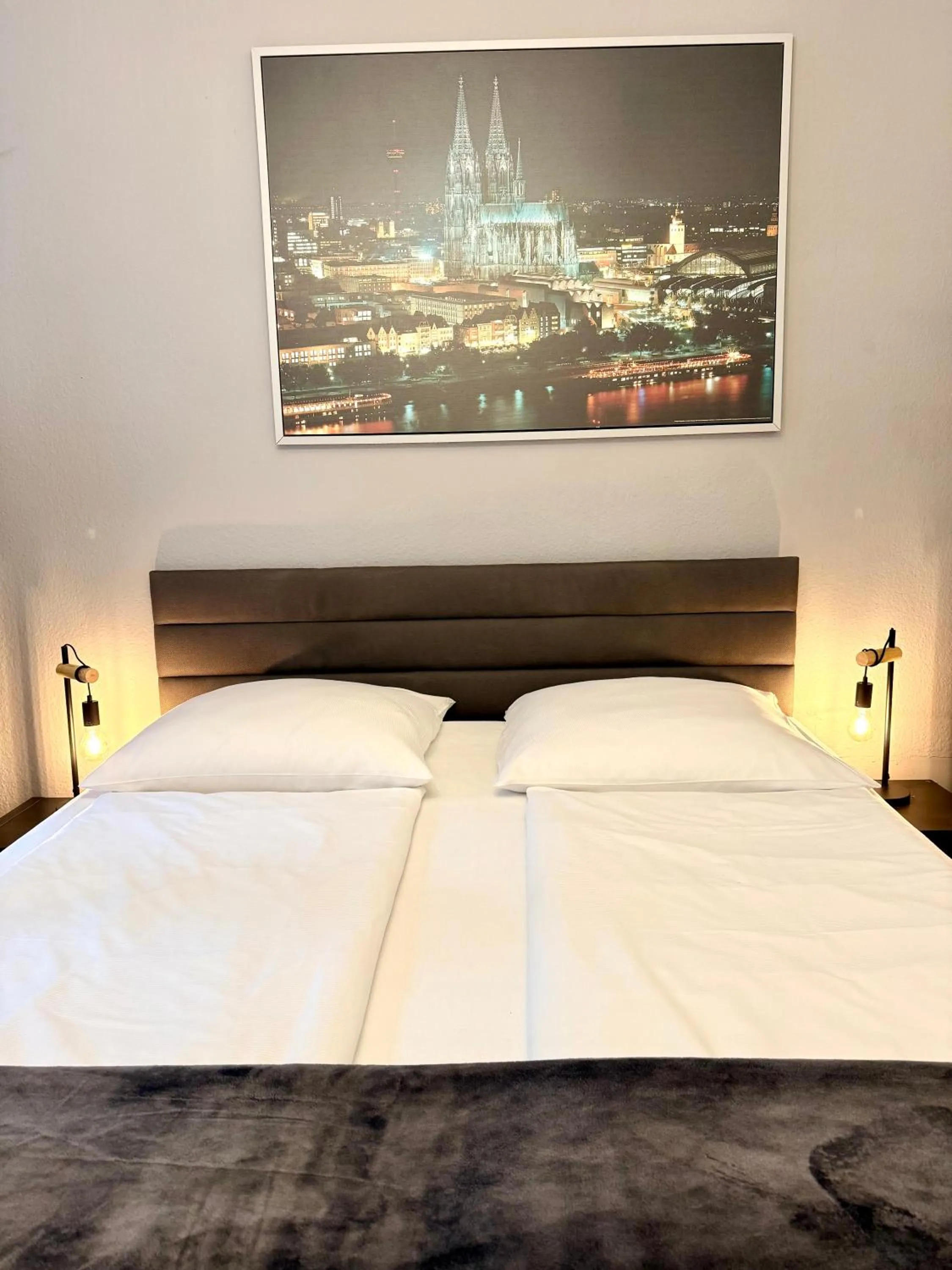 Bed in Altstadthotel Hayk am Rhein