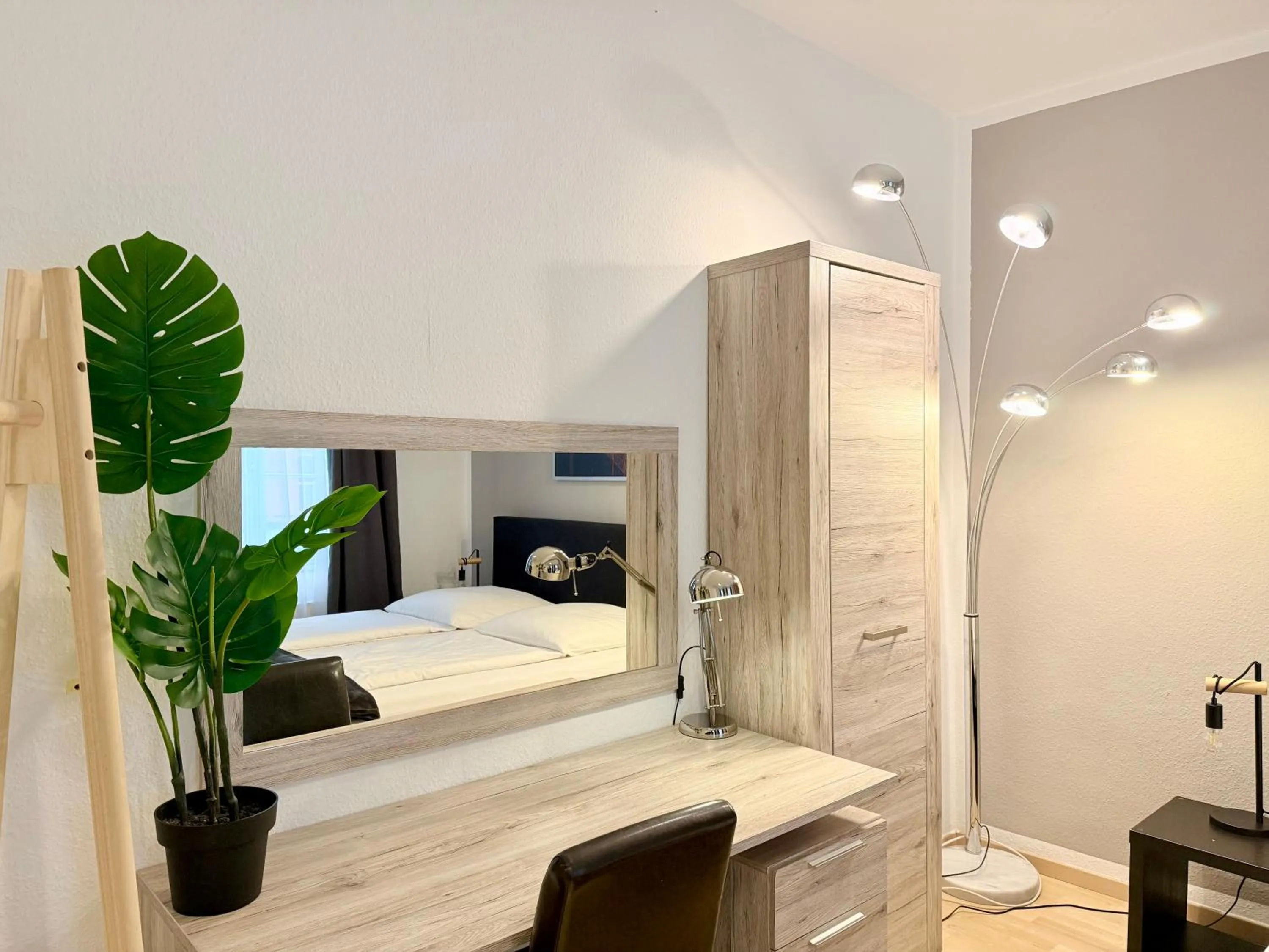 Bed in Altstadthotel Hayk am Rhein