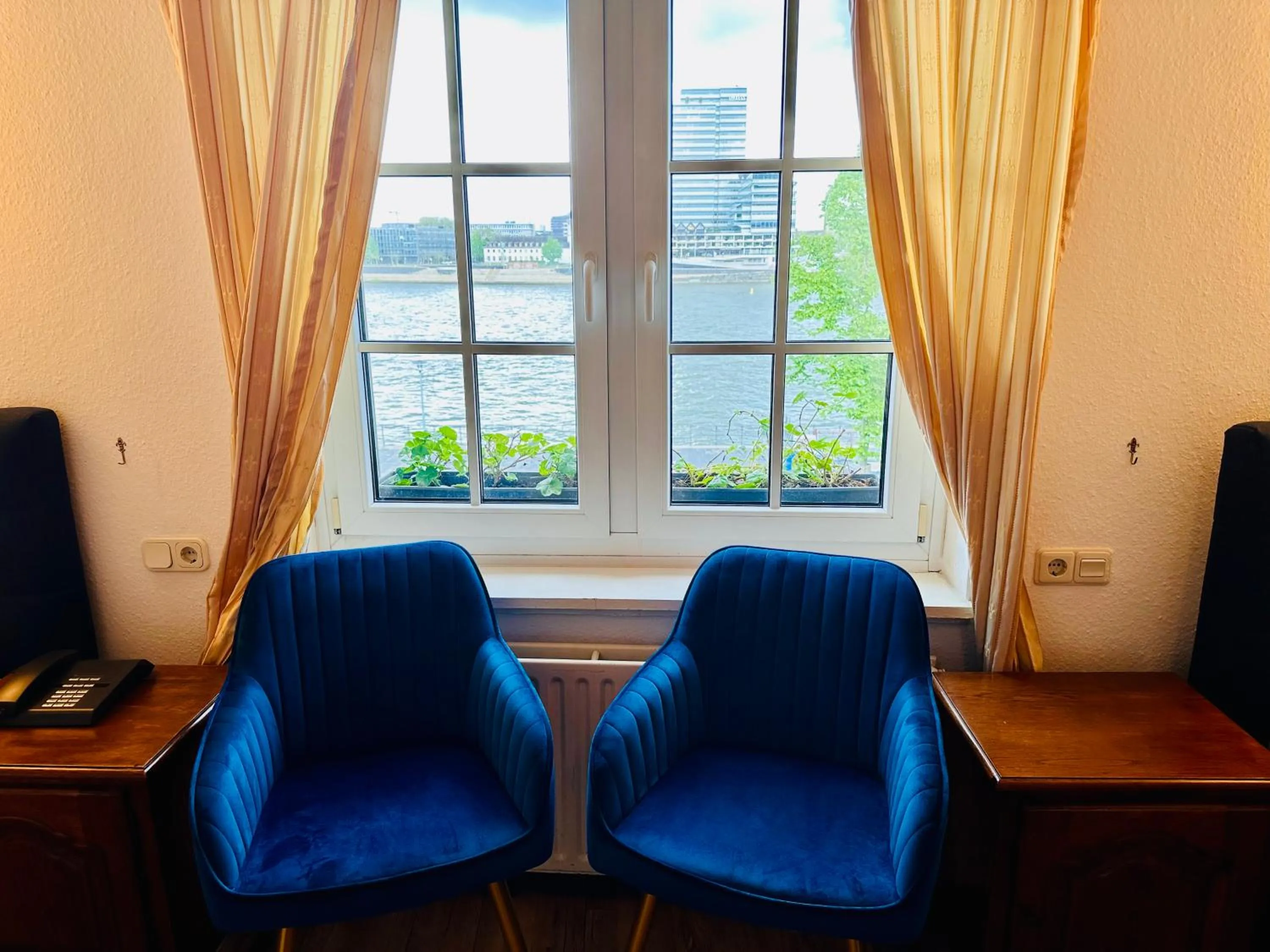 Seating area in Altstadthotel Hayk am Rhein