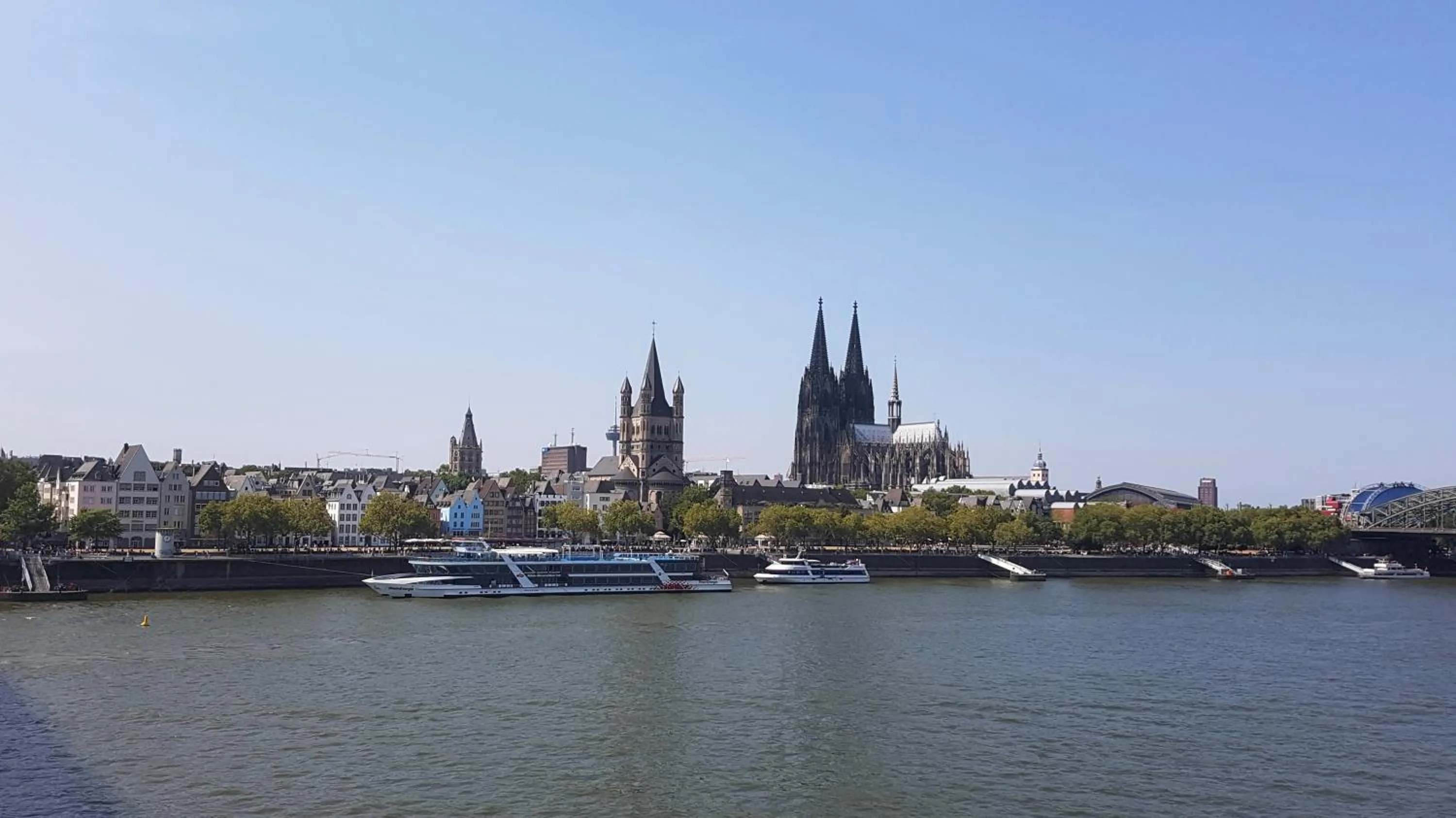 Property building in Altstadthotel Hayk am Rhein