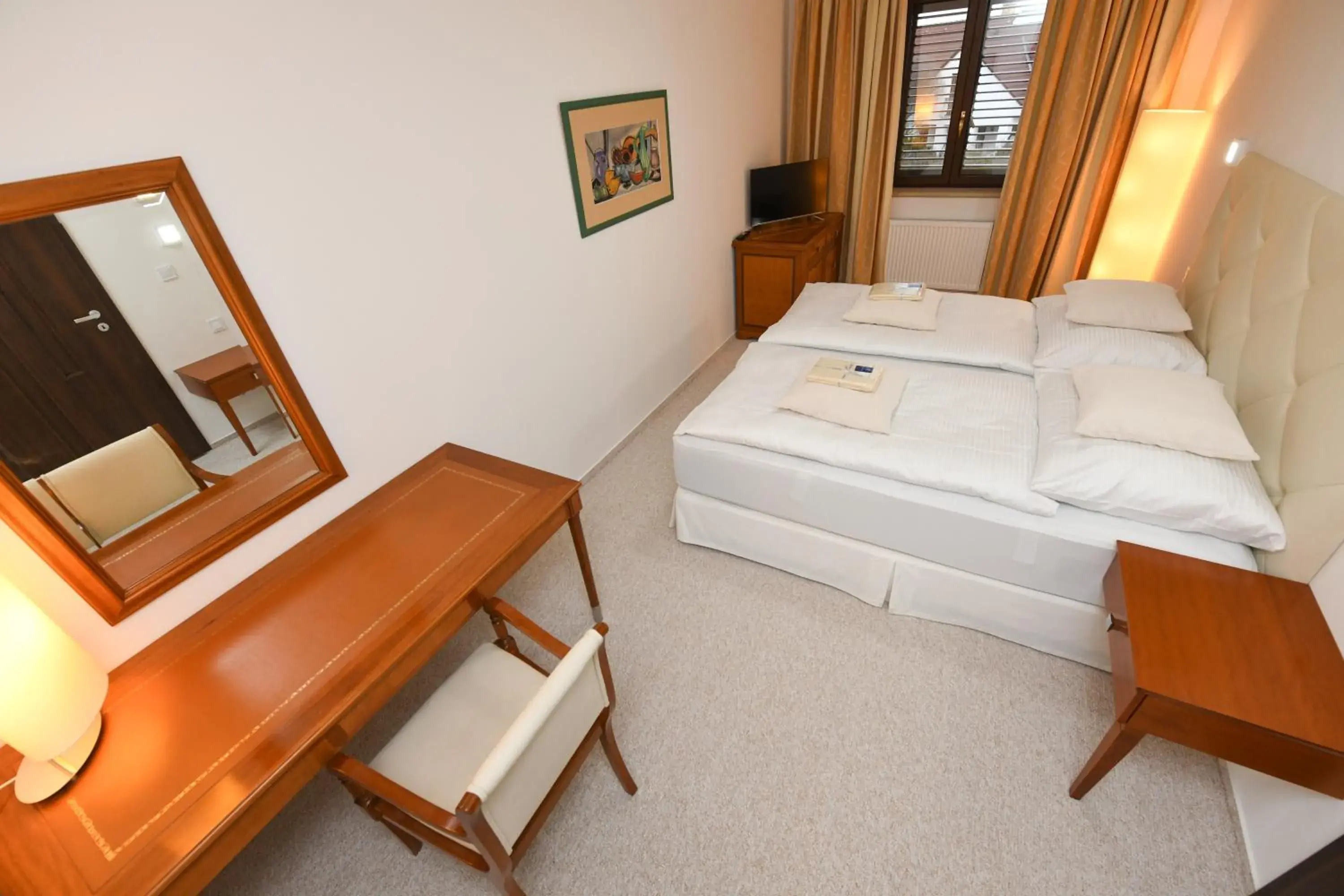 Double Room with Garden View in Atrium-Accomm Double Room with Garden View in Atrium-Accomm