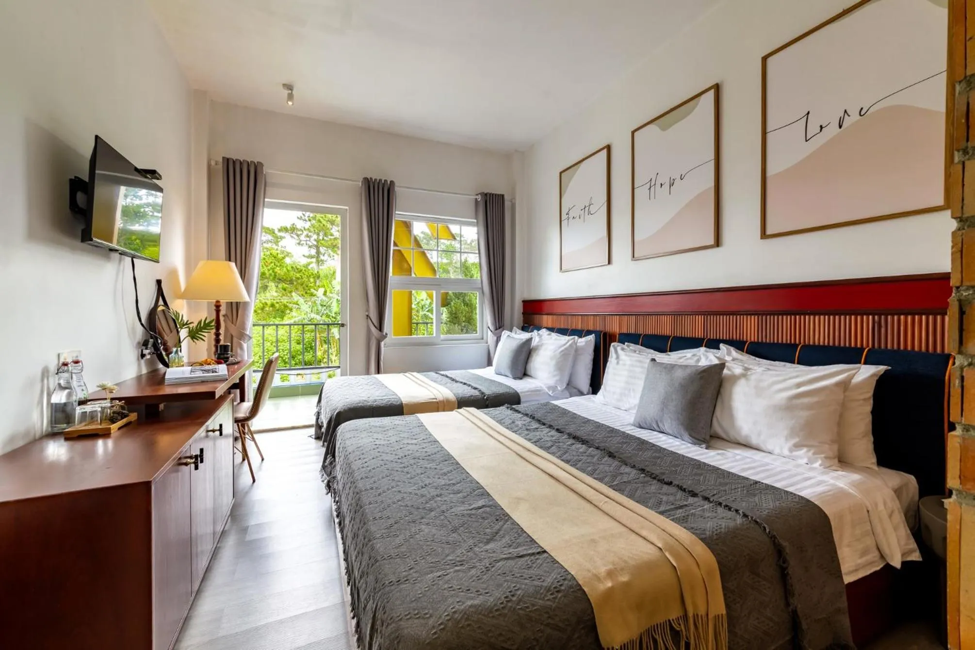 Bed in Casanova Dalat Hotel