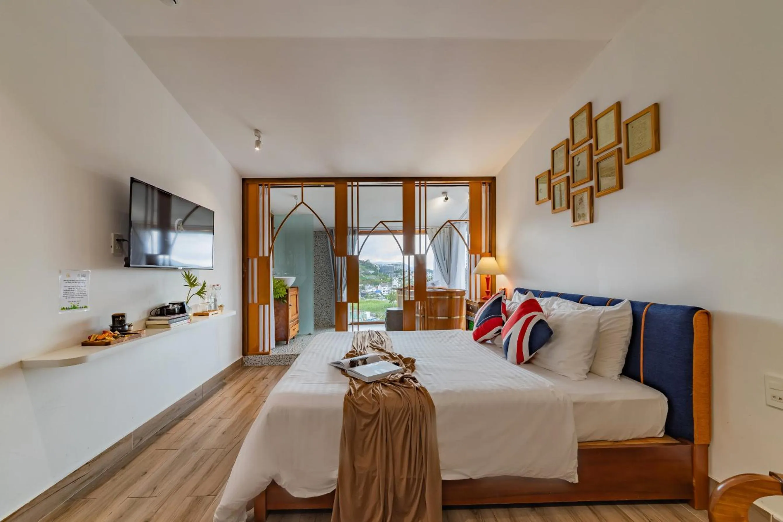 Bed in Casanova Dalat Hotel