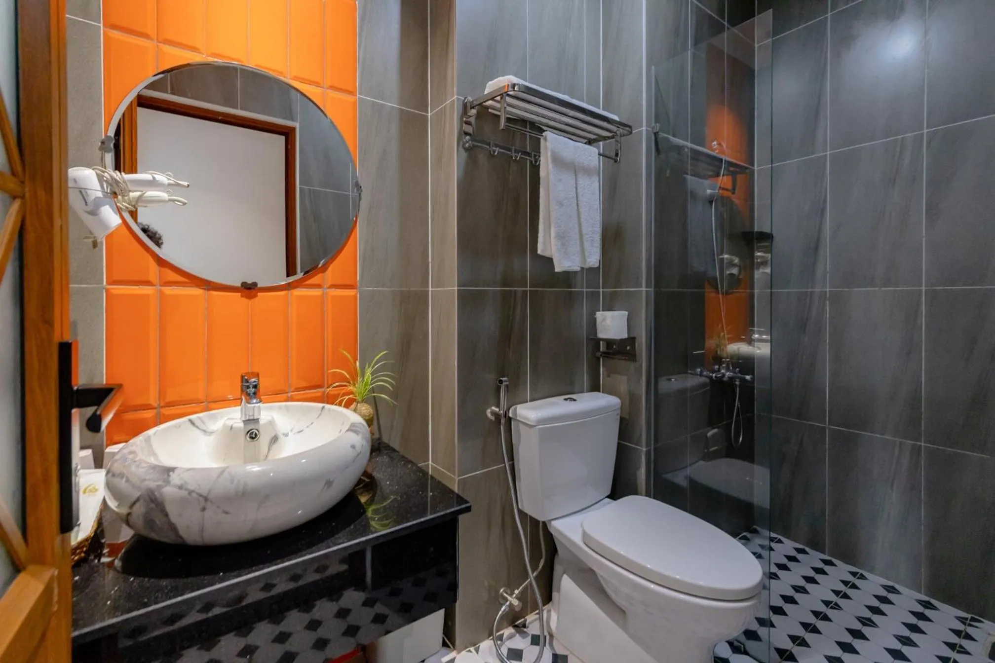 Shower in Casanova Dalat Hotel