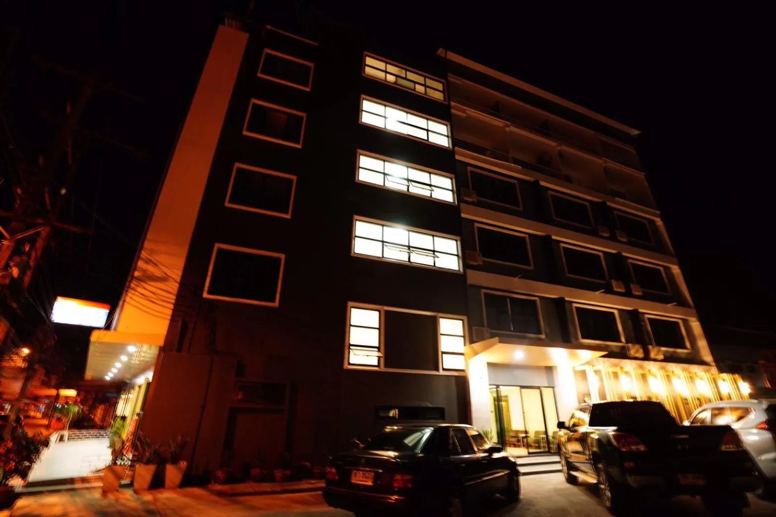 Parking in Windsor Hotel