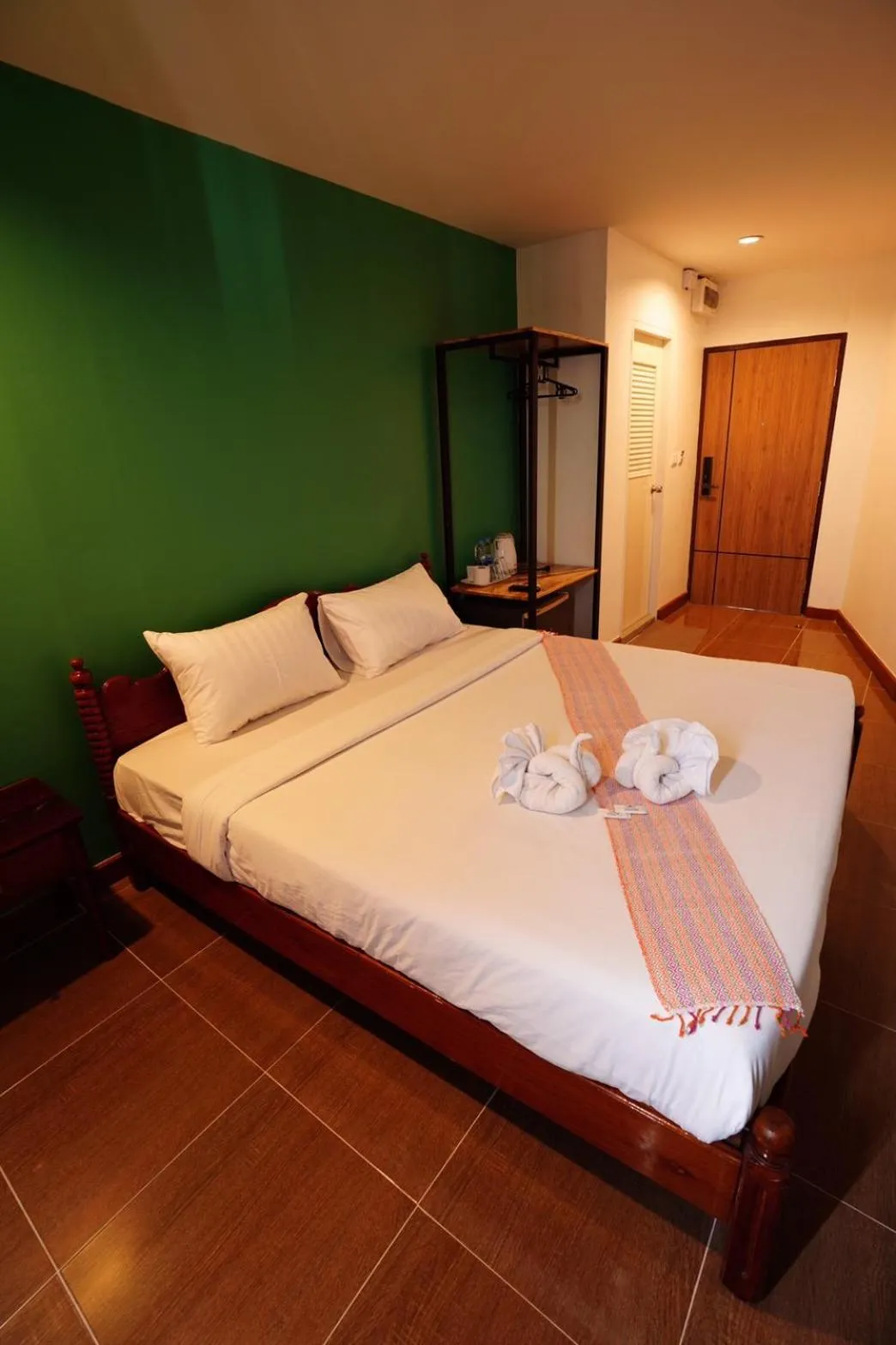 Photo of the whole room, Bed in Windsor Hotel