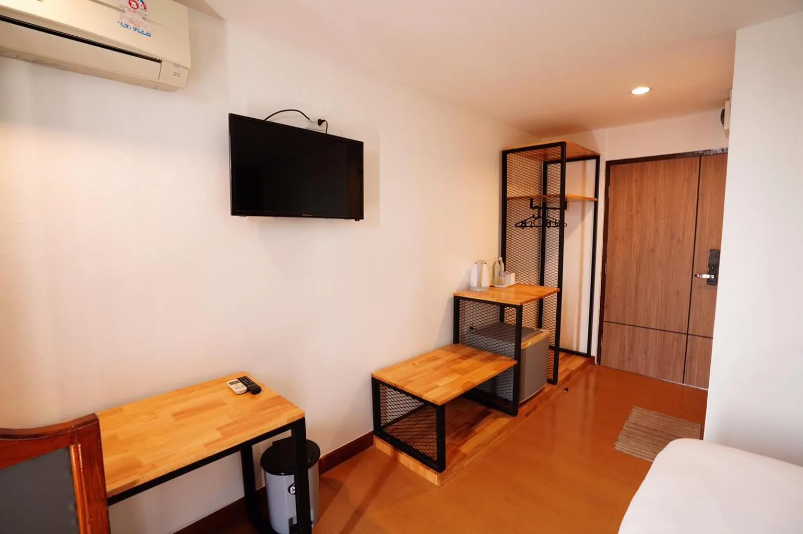 air conditioner in Windsor Hotel