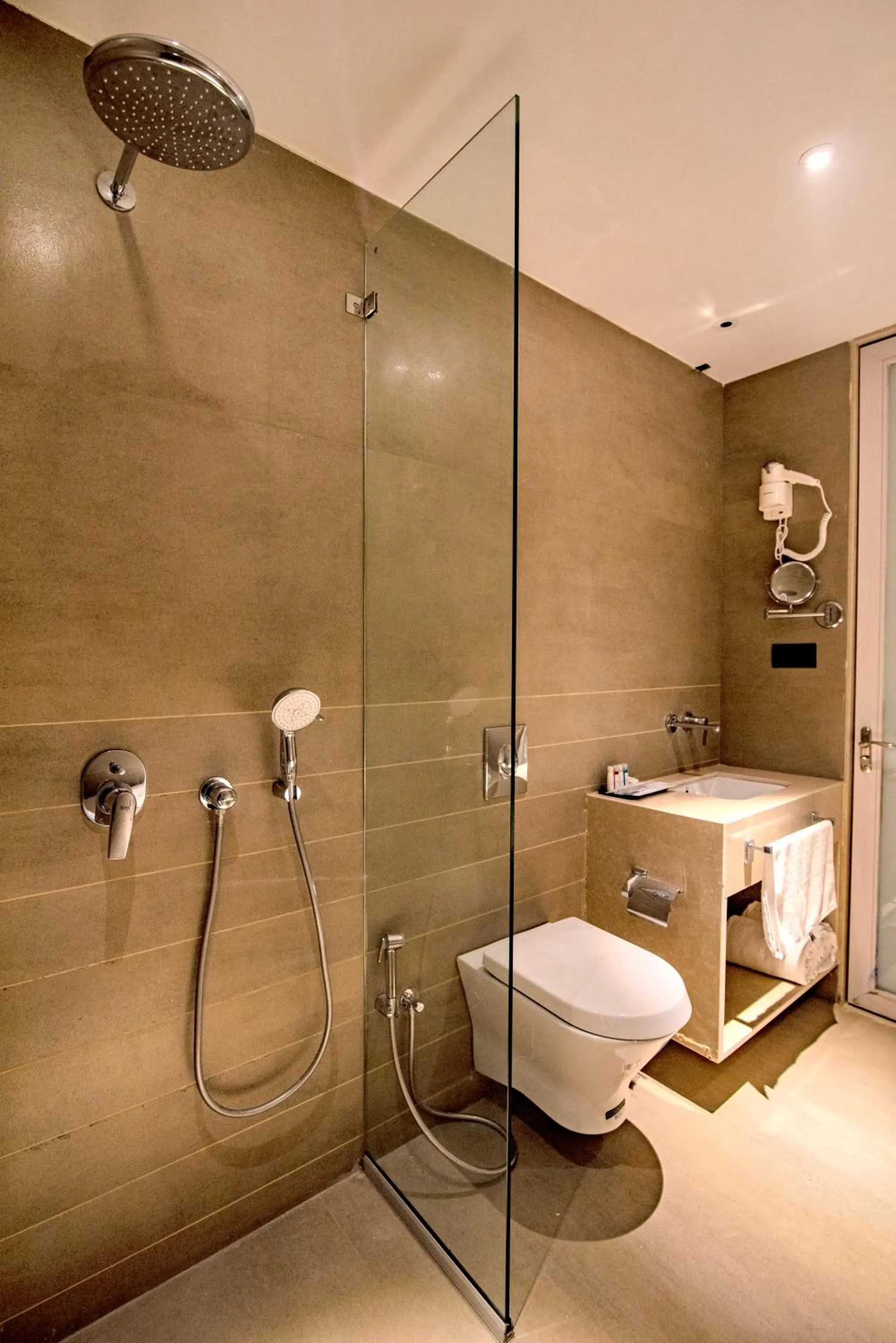 Bathroom in Enrise by Sayaji Nashik