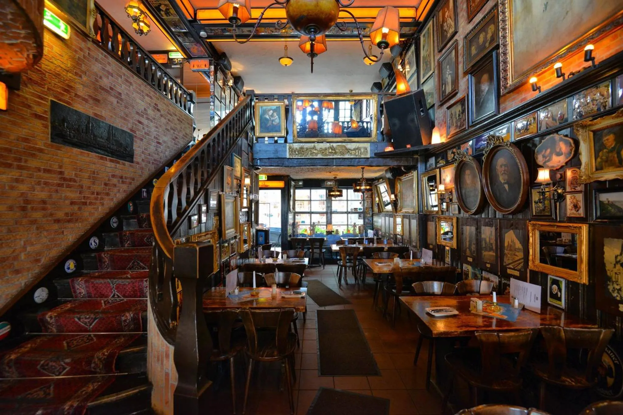 Restaurant/places to eat in Hotel und Restaurant Löwenbräu Köln