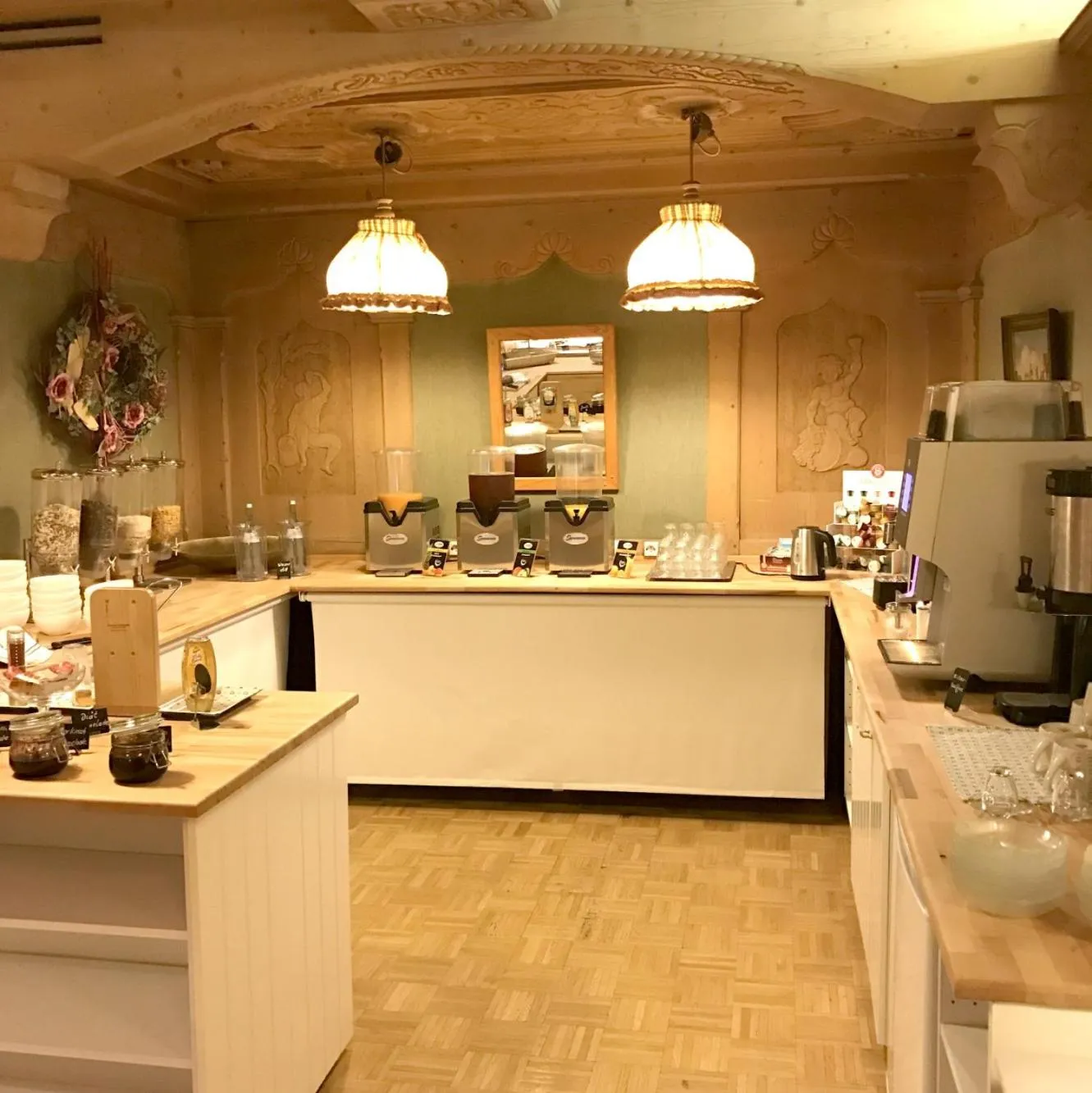 Restaurant/places to eat in Hotel Post mit Klimaanlage