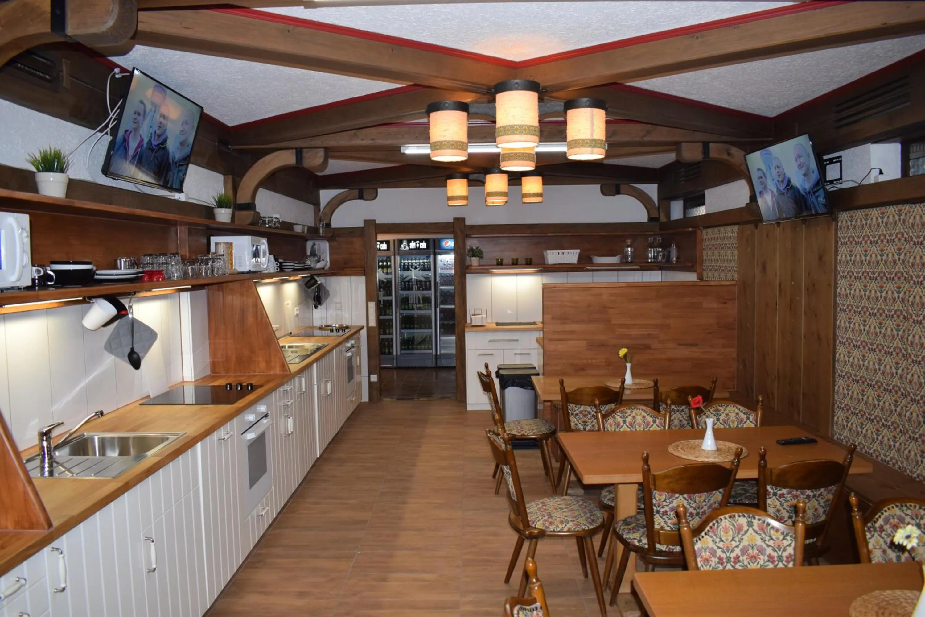 Communal kitchen in Hotel Post mit Klimaanlage